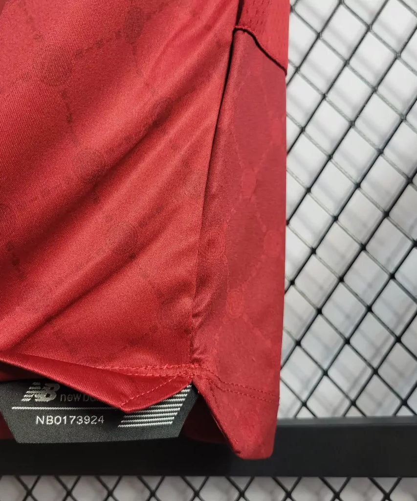 طقم نادي روما الأساسي لموسم 2022-2023