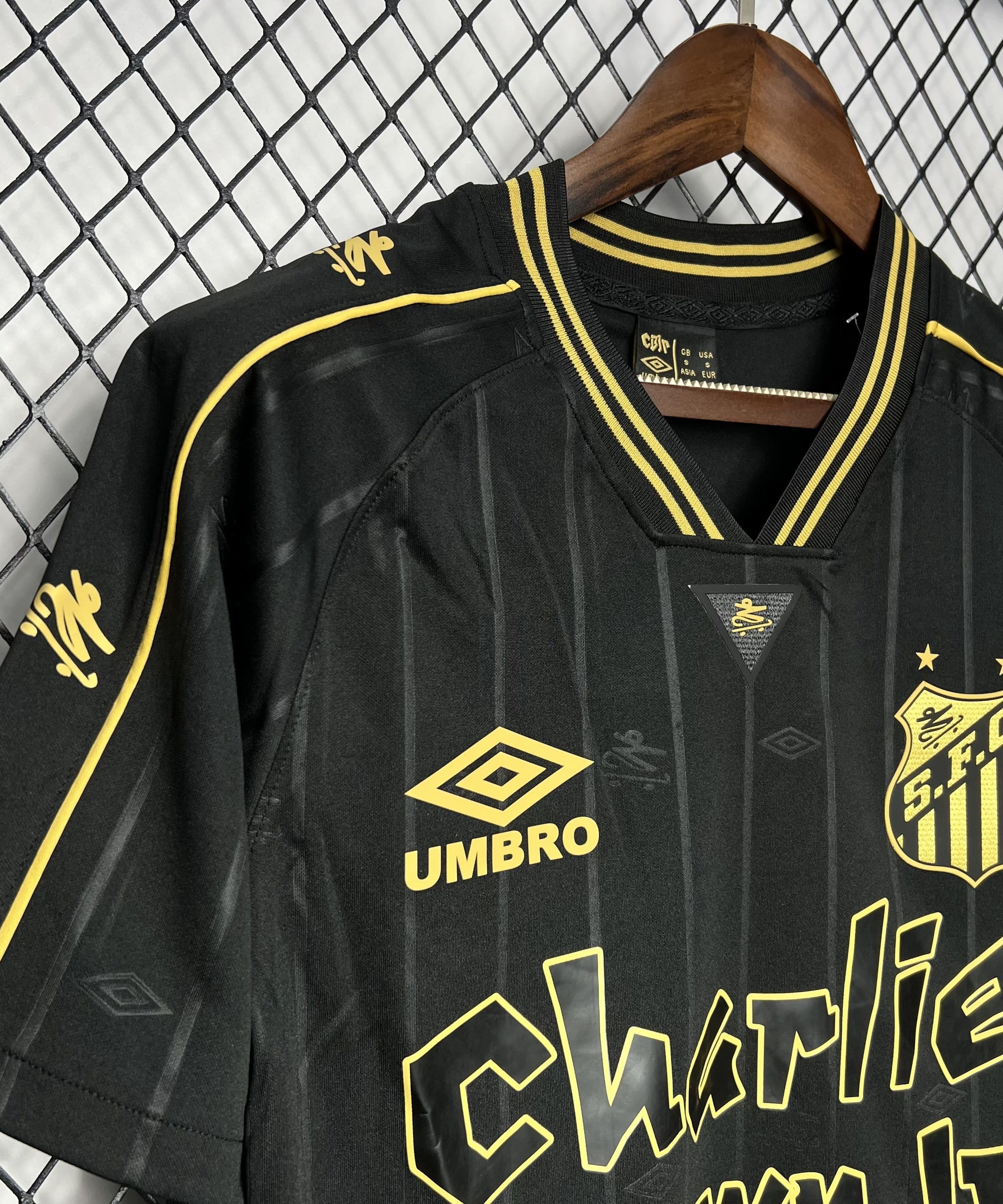 Santos "Charlie Brown" Sonderedition