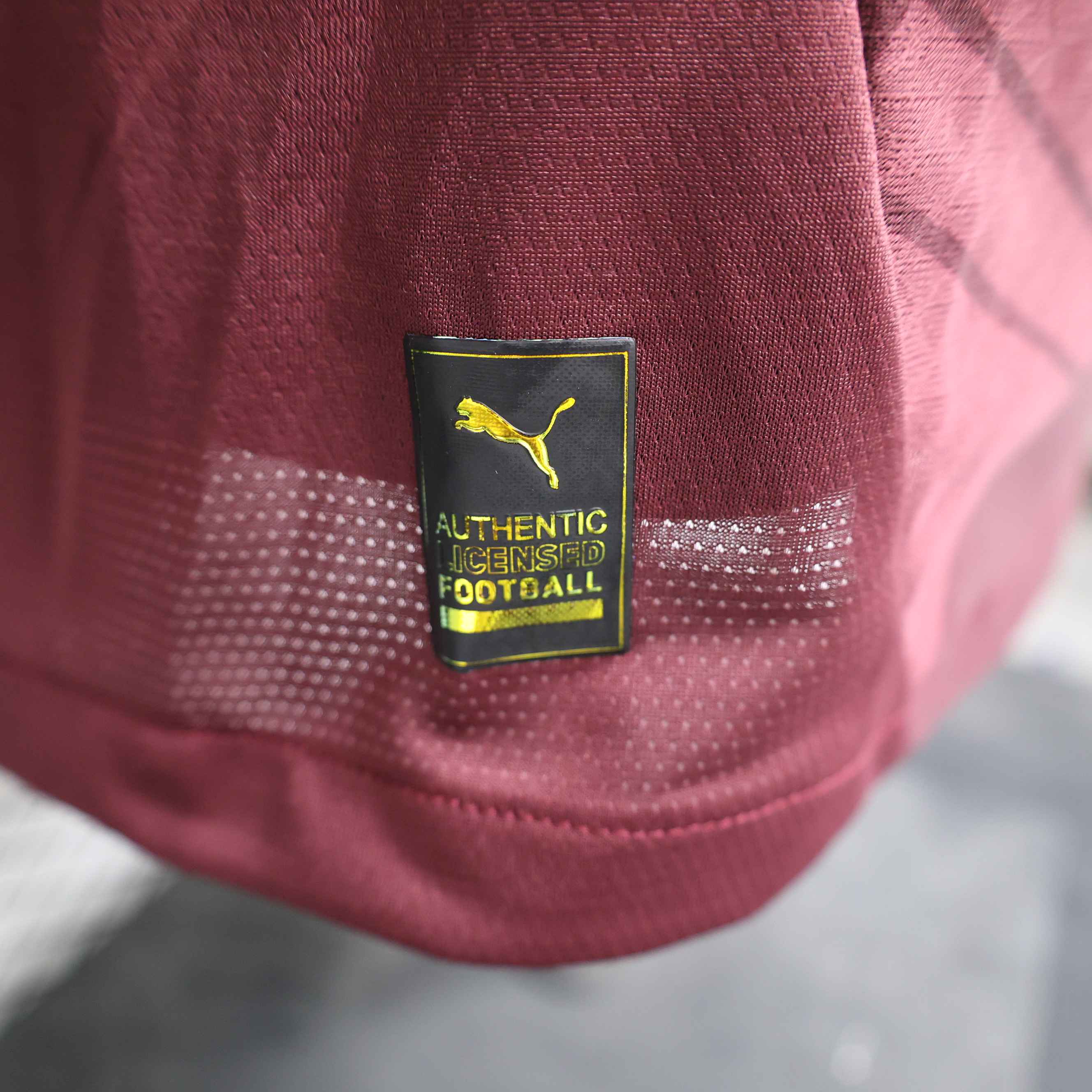 Manchester City " Groun wall" Special Kit