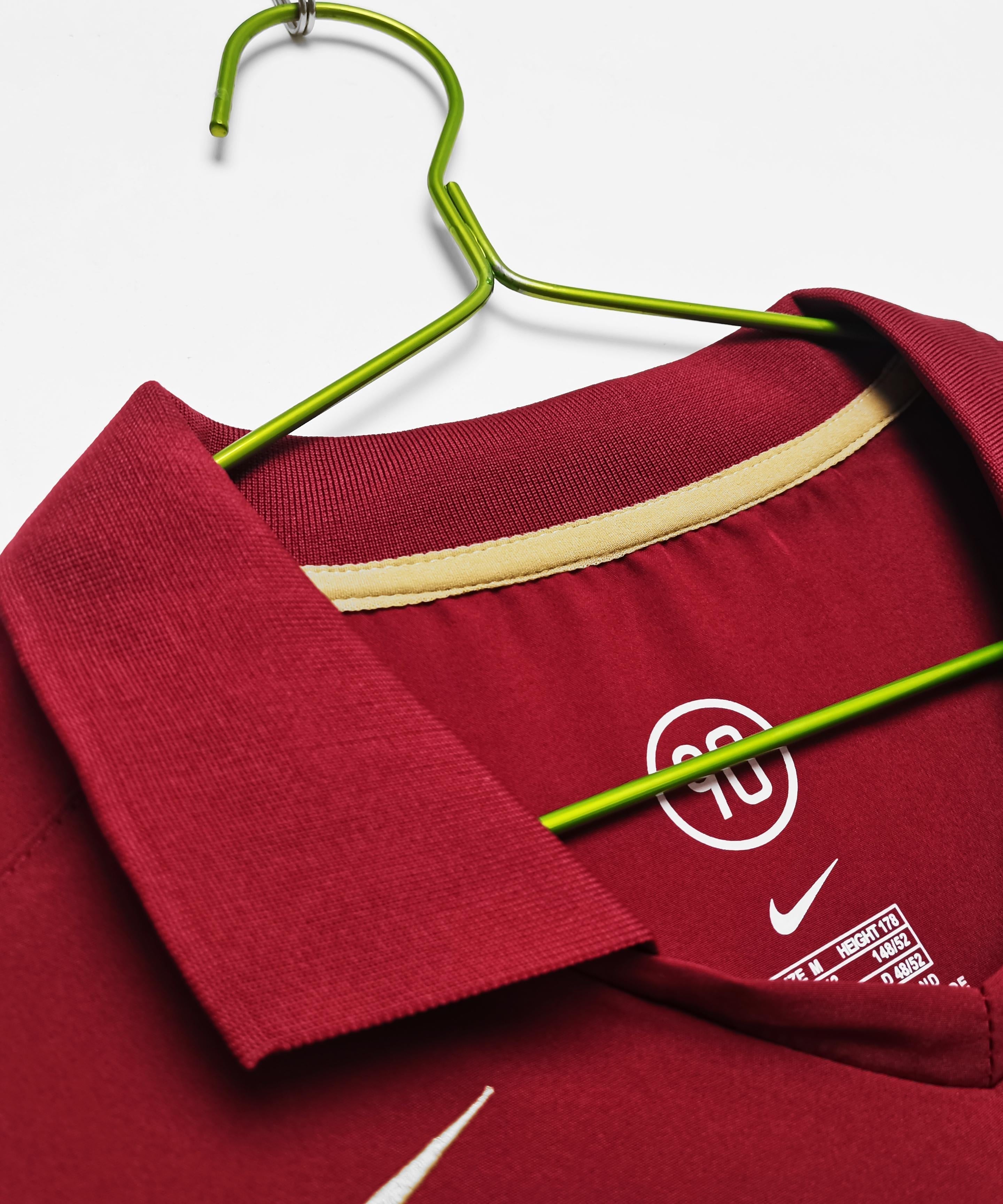 طقم أرسنال الأساسي ذو الأكمام الطويلة لموسم 2005-2006