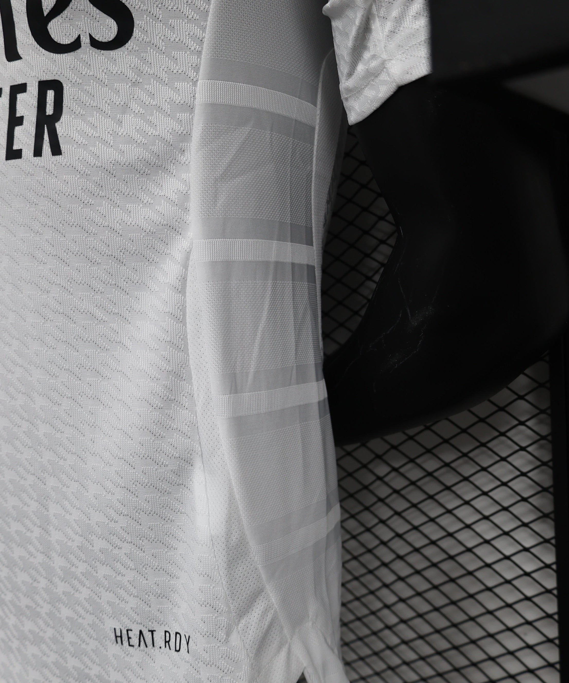 طقم ريال مدريد الأساسي لموسم 24-25