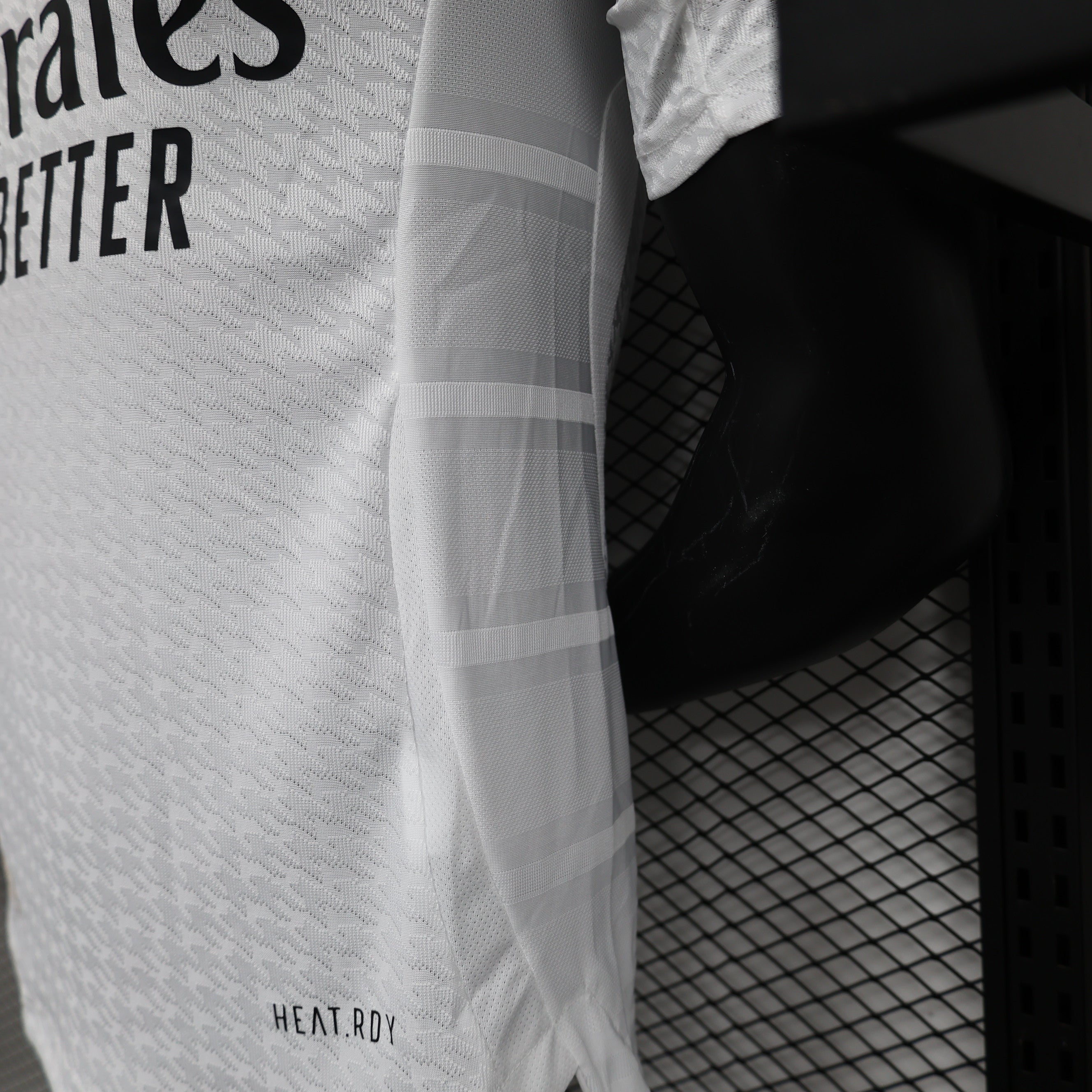 طقم ريال مدريد الأساسي لموسم 24-25