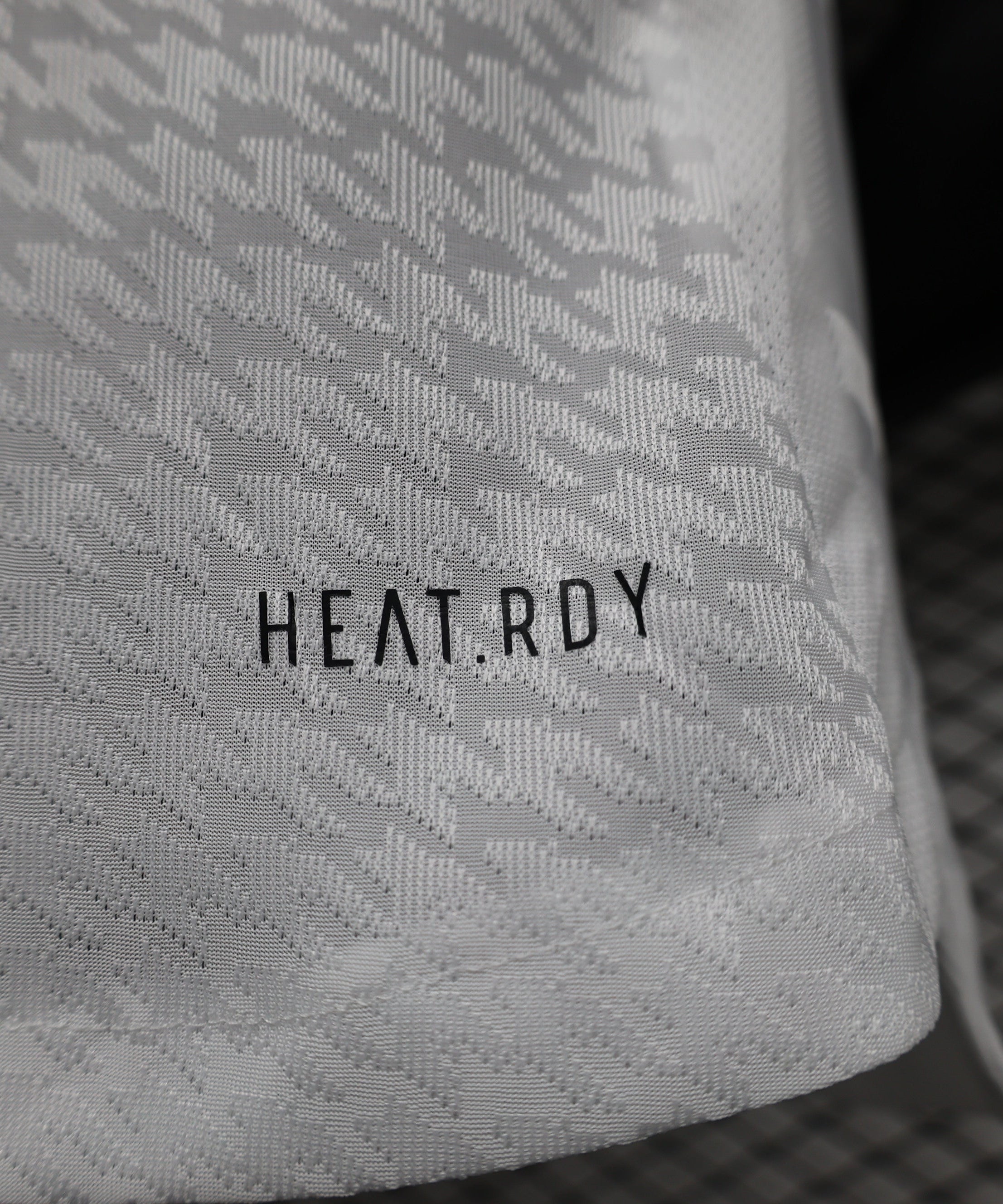 طقم ريال مدريد الأساسي لموسم 24-25