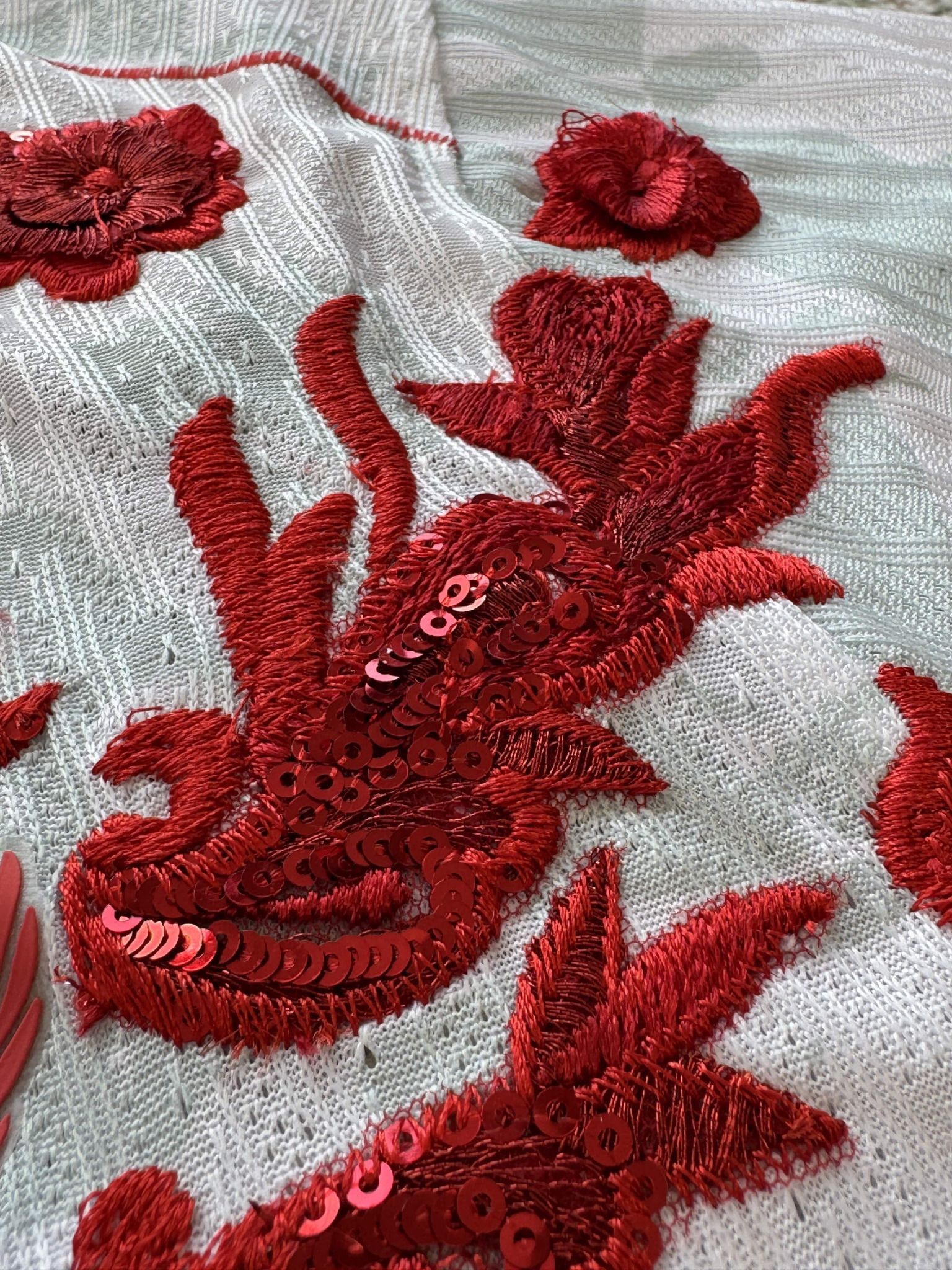 قميص ليفربول المطرز لموسم 2023/2024