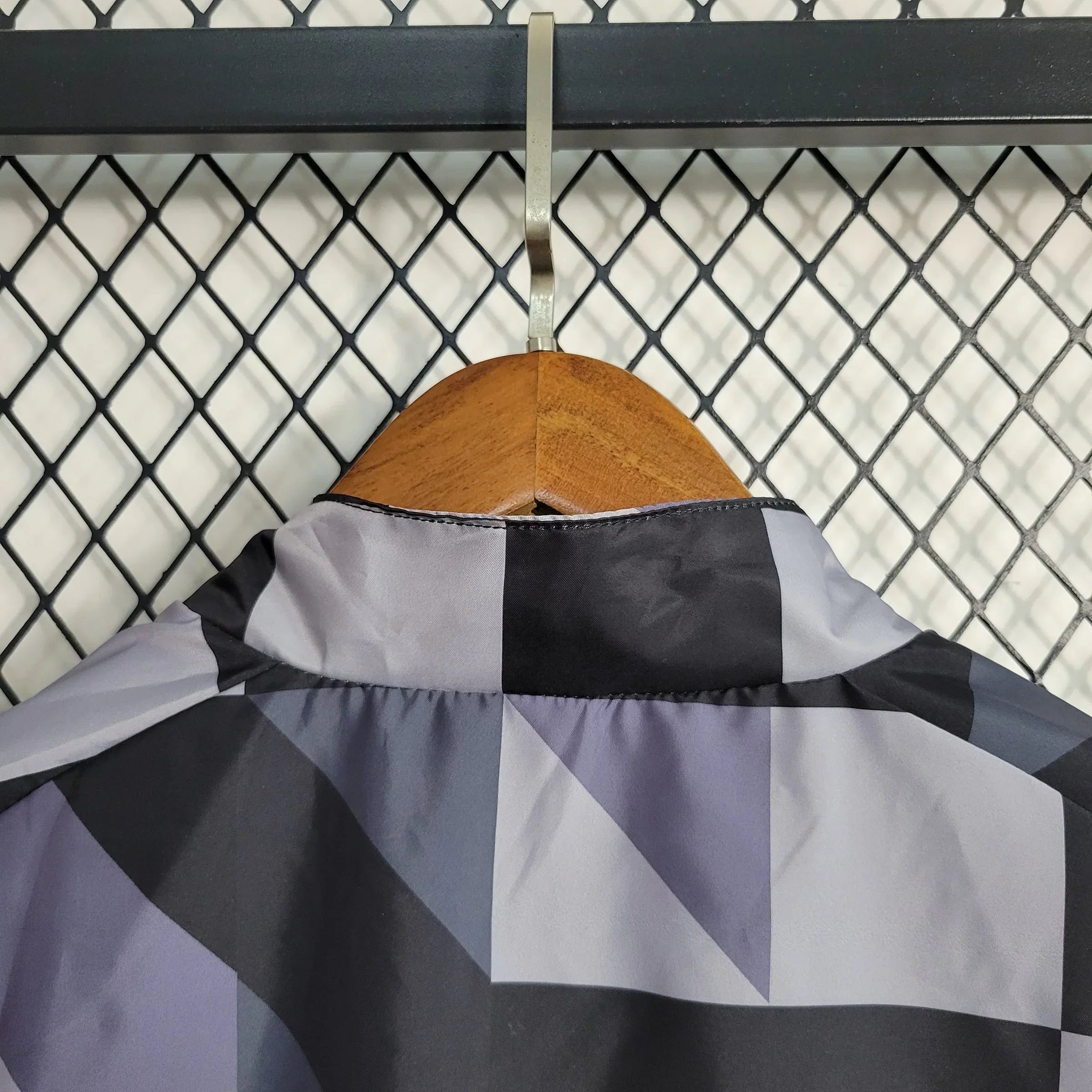 جاكيت مانشستر سيتي الواقي من الرياح 23/24