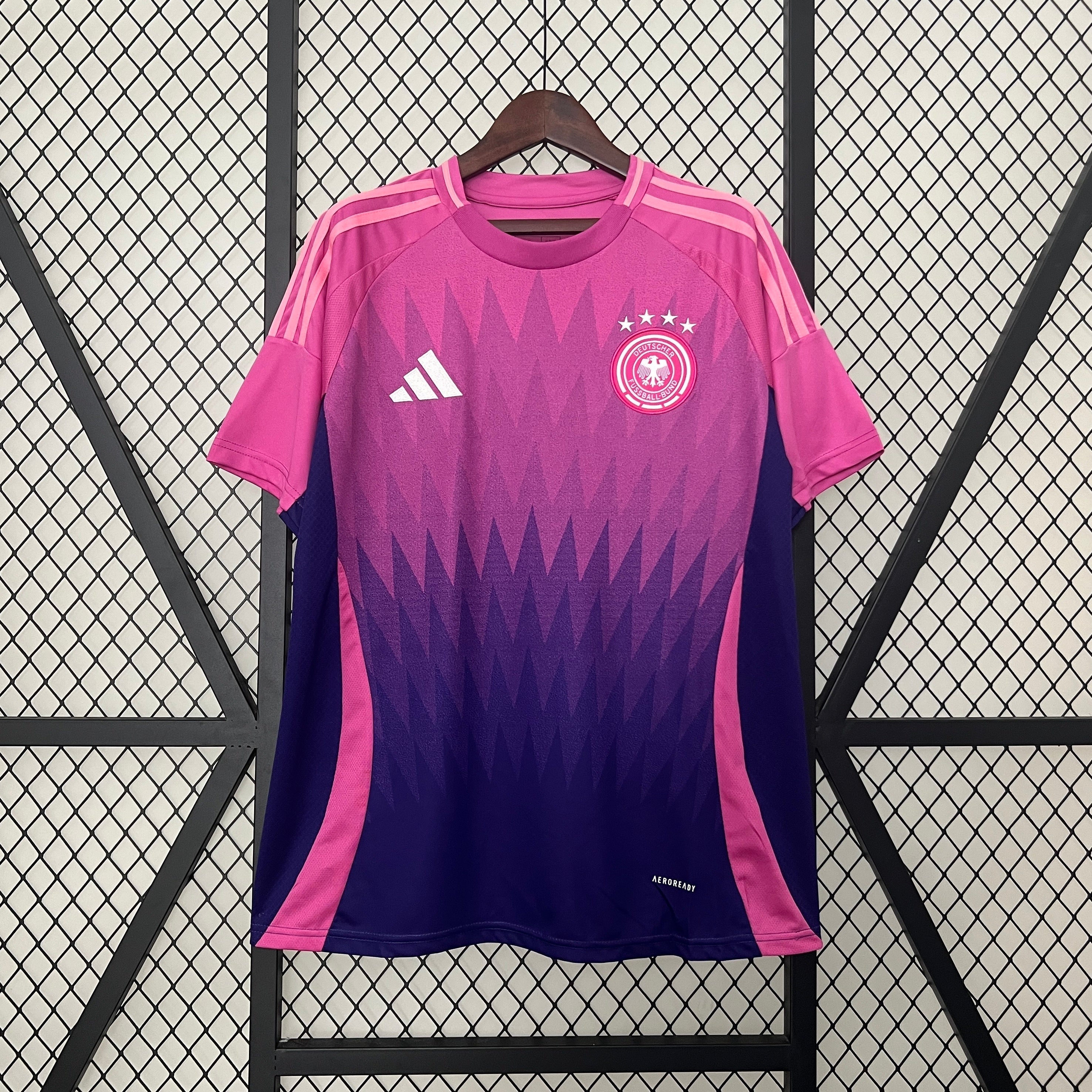 Deutschland 2024 Auswärtsausrüstung