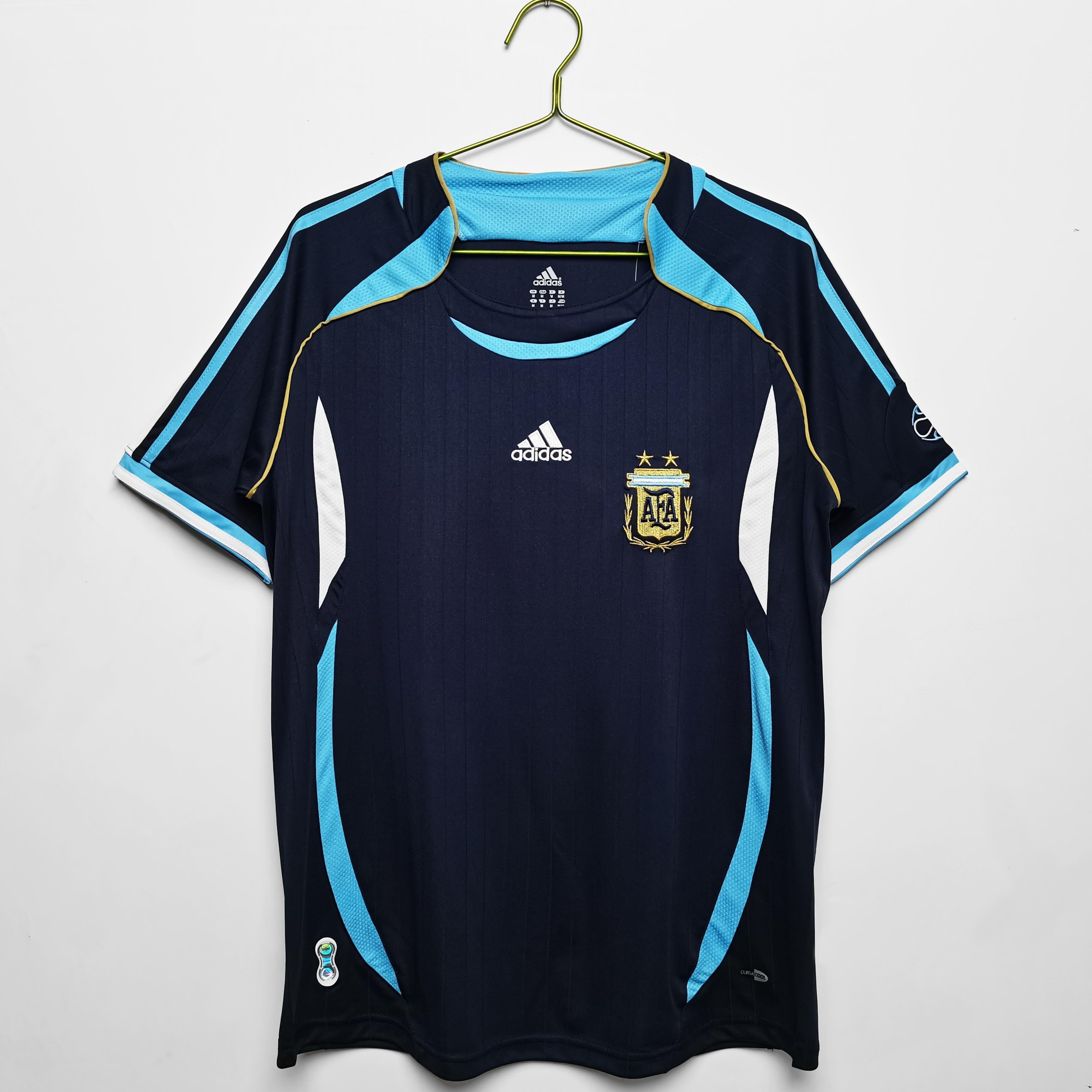 طقم الأرجنتين الاحتياطي لموسم 2006-2007