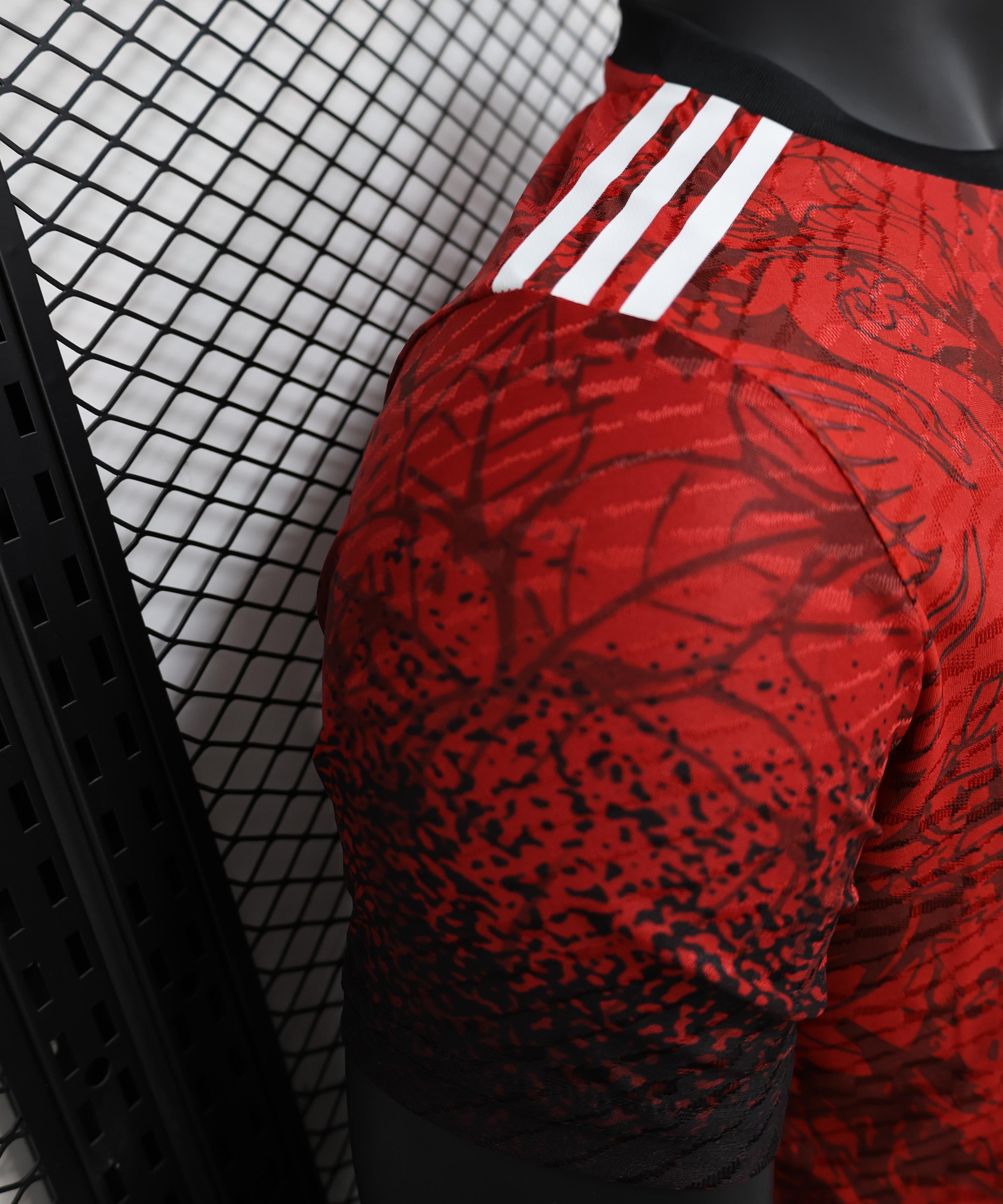 Liverpool "Flamme von Anfield" Spezial-Kit