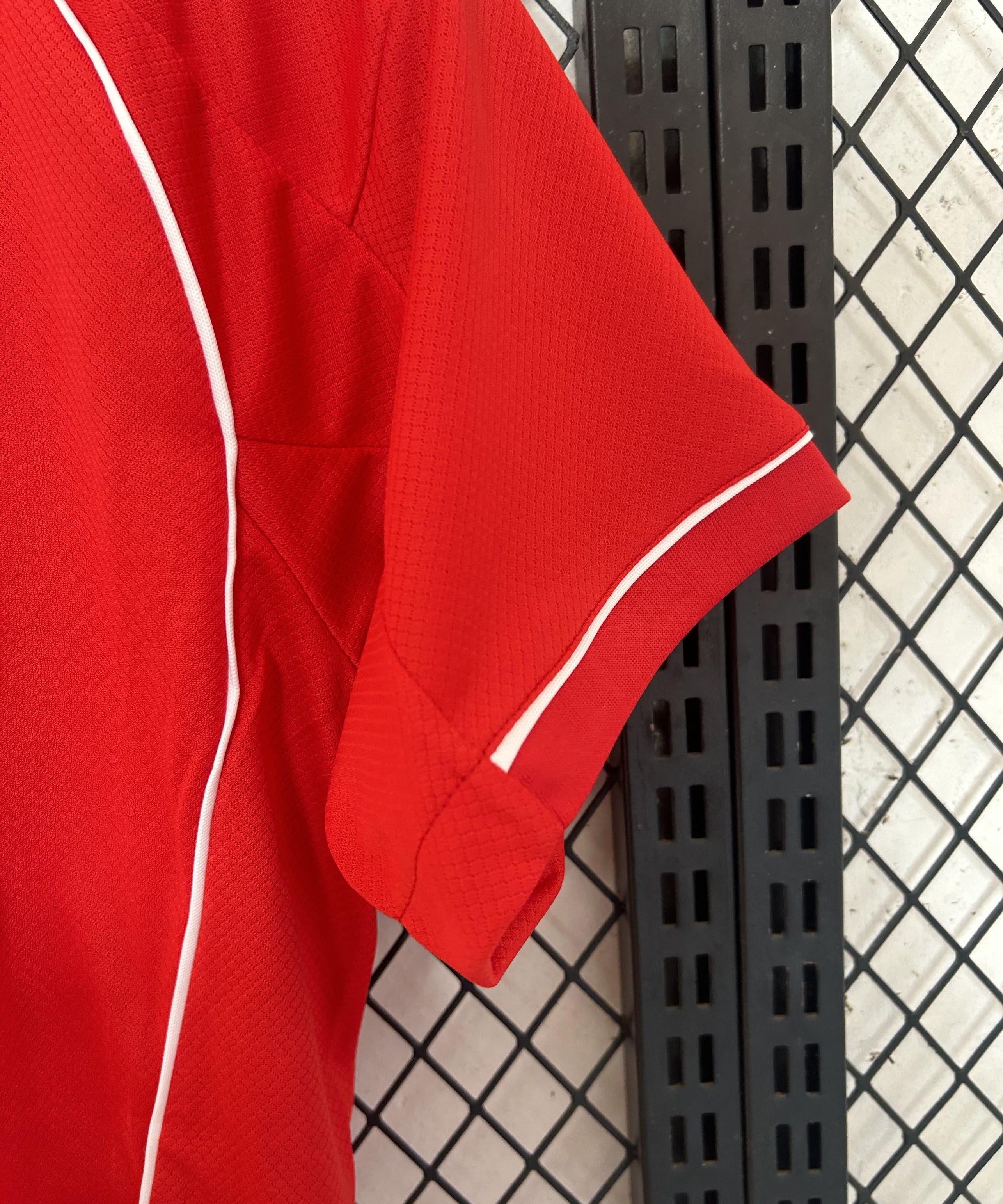 Liverpool 2025-2026 Heim Kit