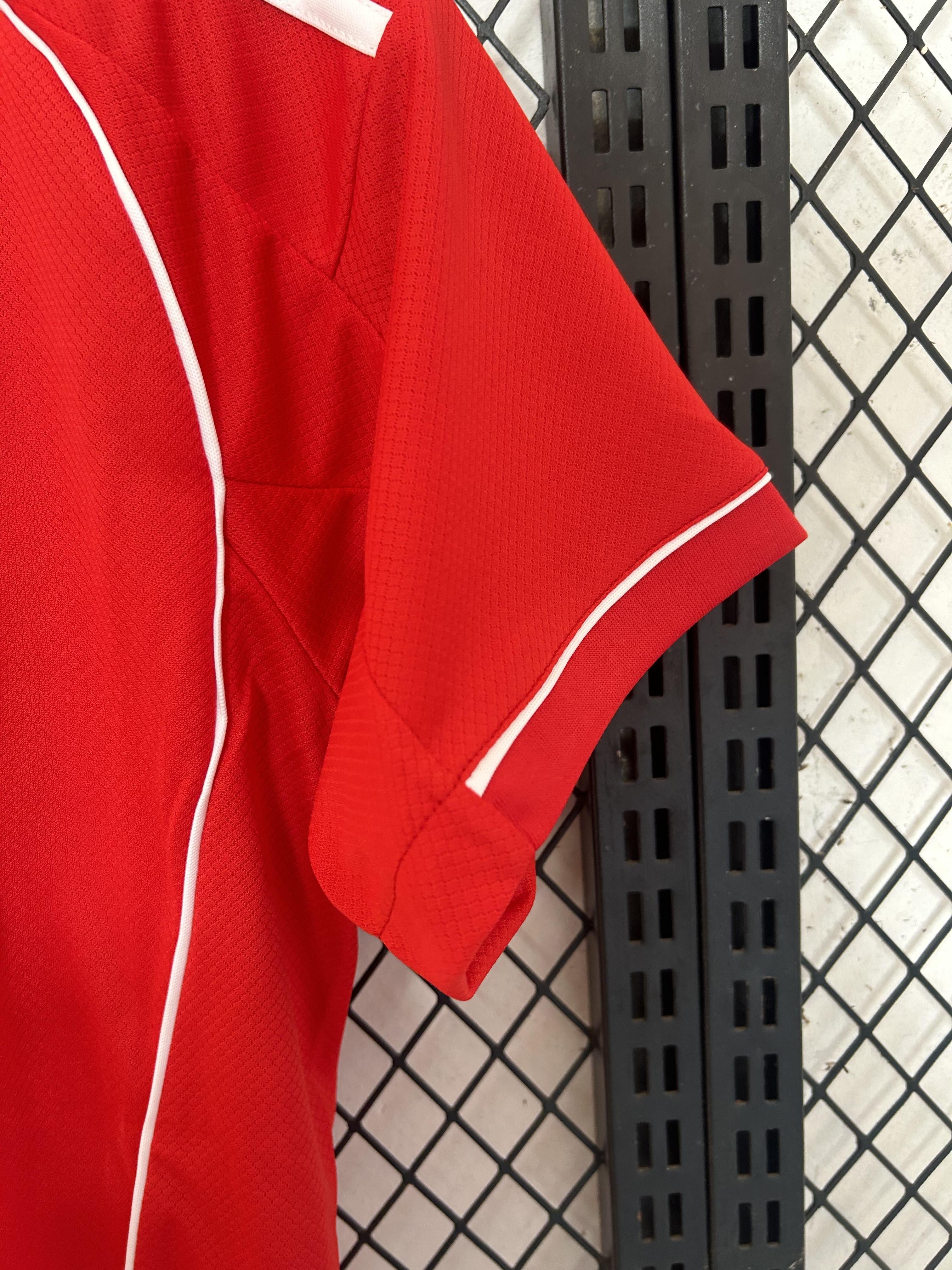 Liverpool 2025-2026 Heim Kit