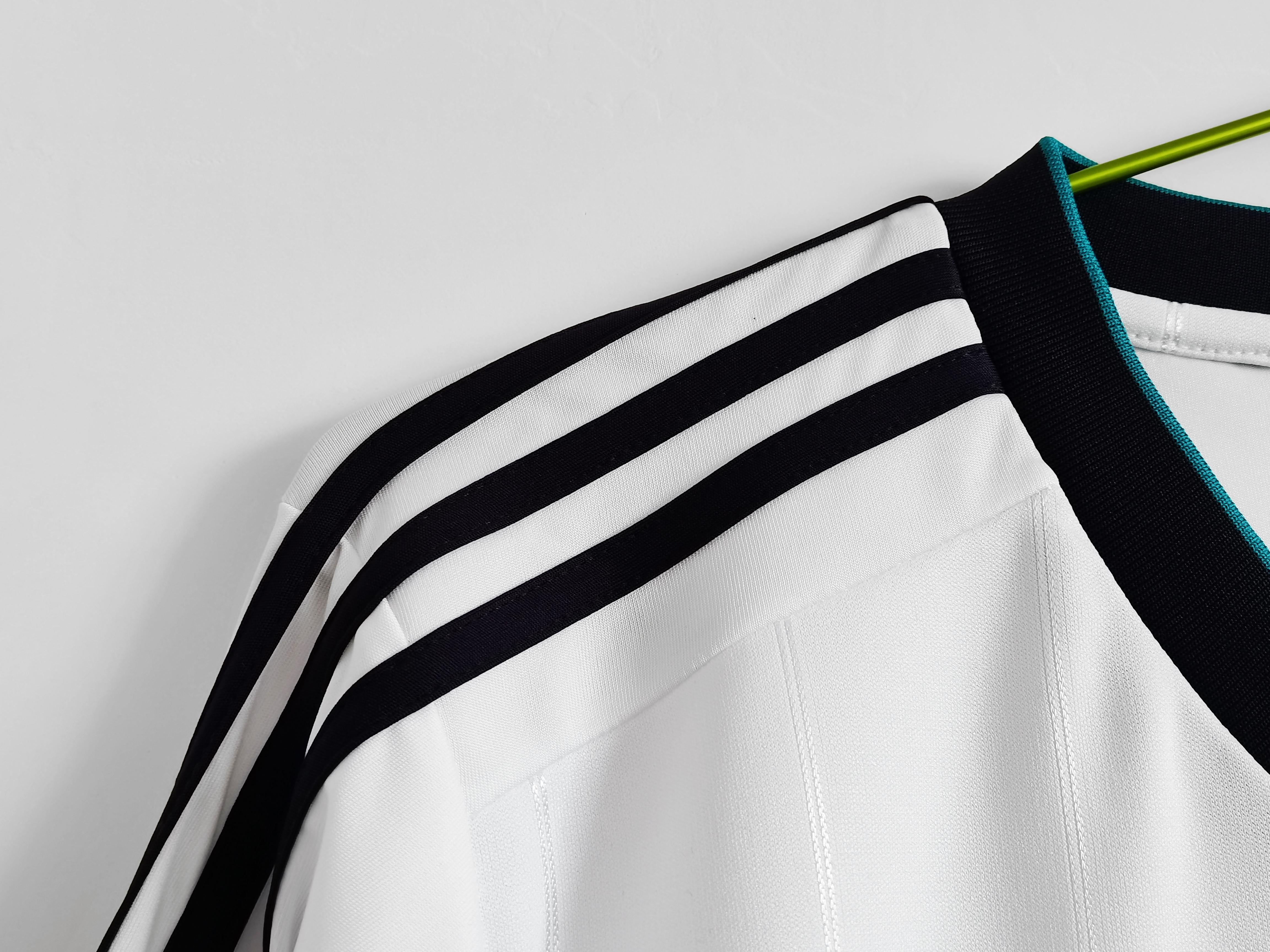 Real Madrid 2012-2013 Long Sleeve Home Kit Retro