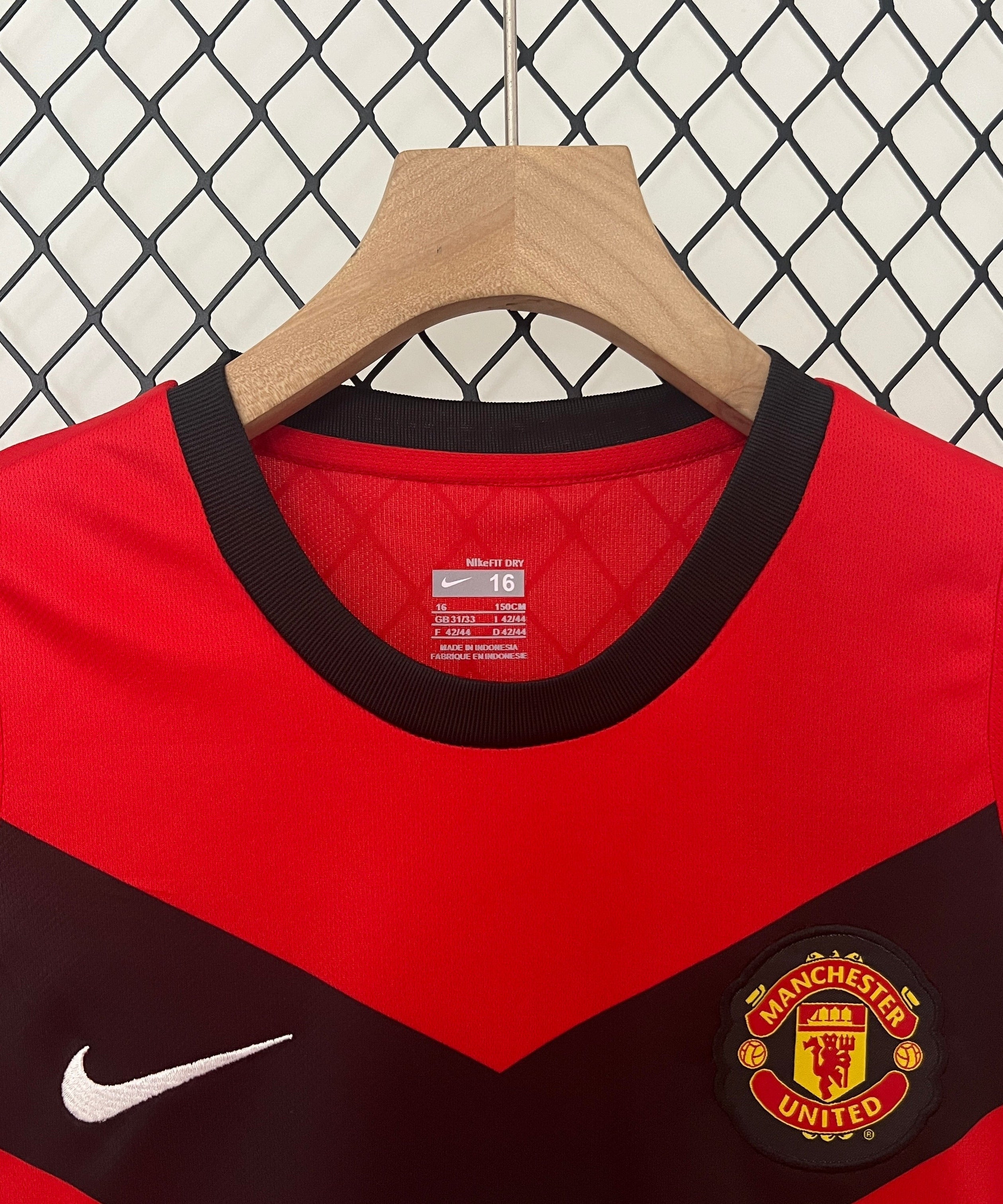 Camiseta retro de local Manchester United 09/10 para niños