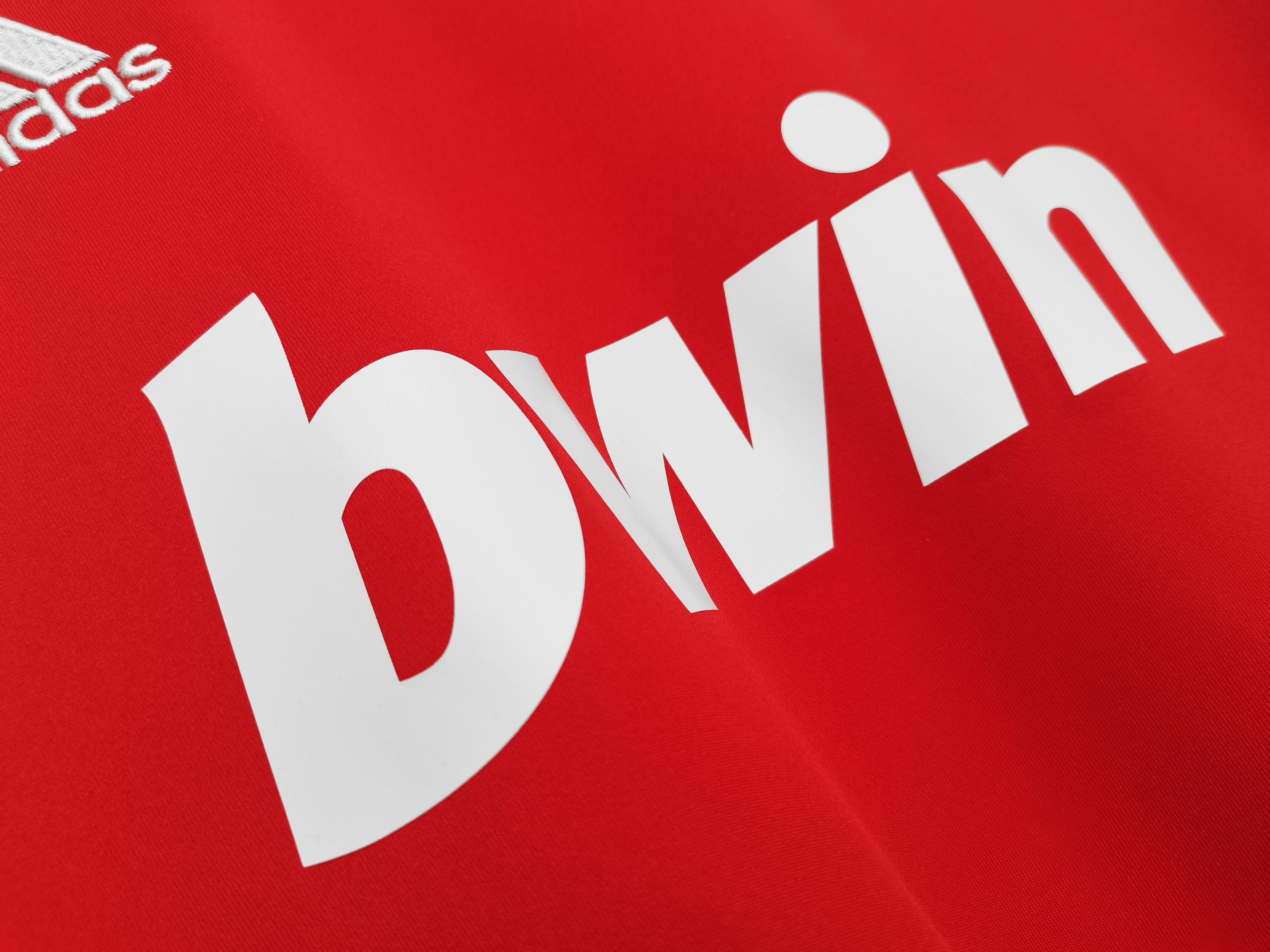 Real Madrid 2011-2012 Long Sleeve Away Kit Retro