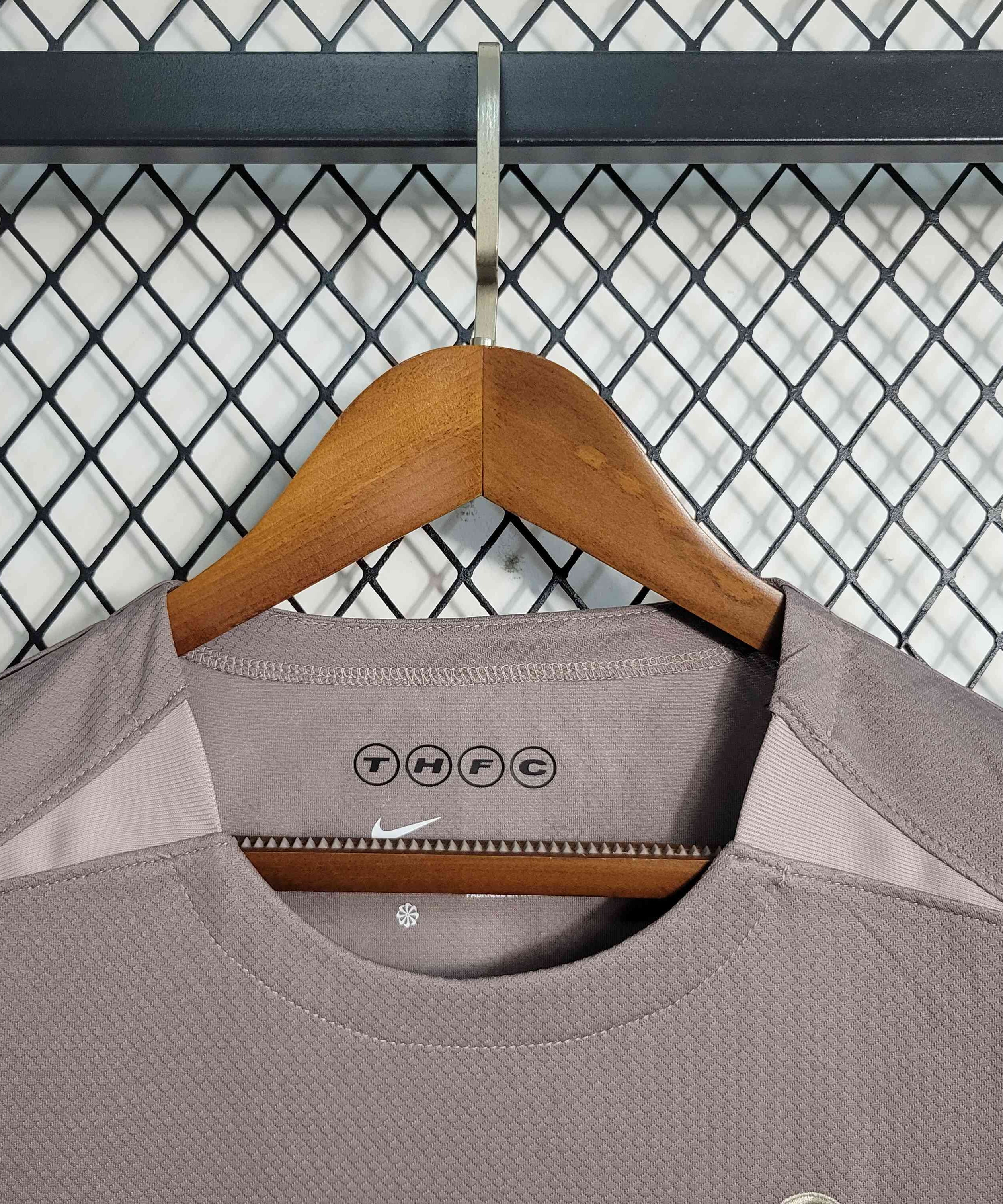 Tottenham Hotspur 23-24 Away