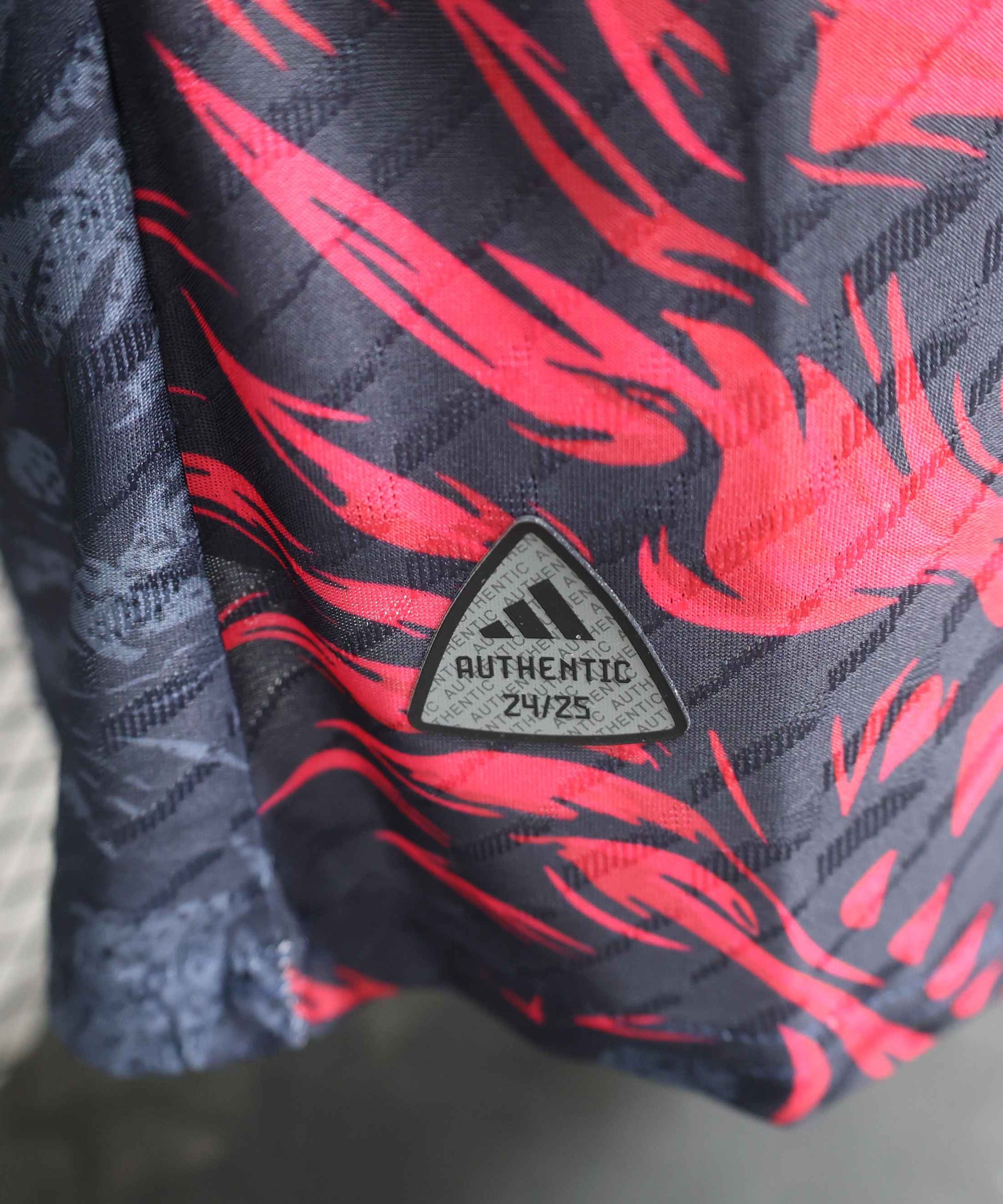 Real Madrid "Red Dragon" Special