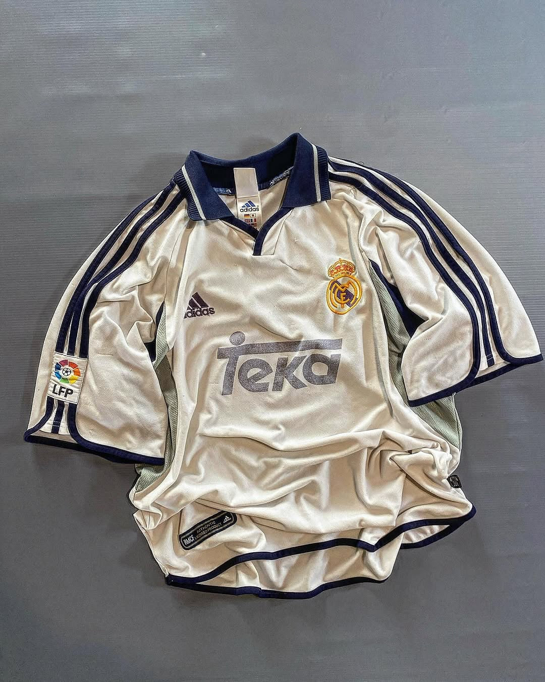 Real Madrid Retro Jersey | 2000-2001 Home Retro | Malgane