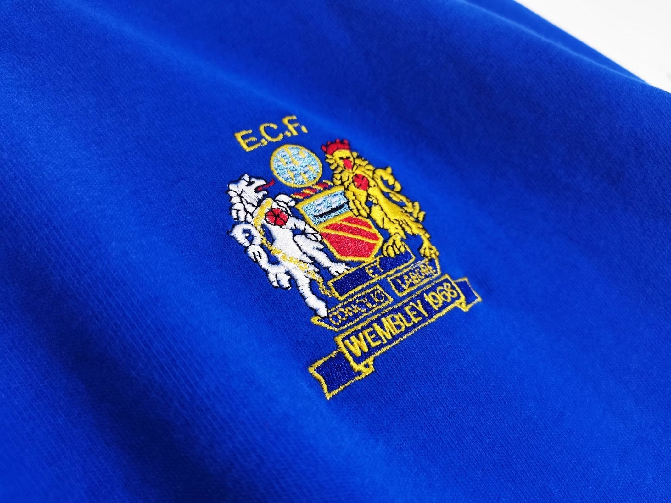 طقم تشيلسي الأساسي ذو الأكمام الطويلة لموسم 1970-1971