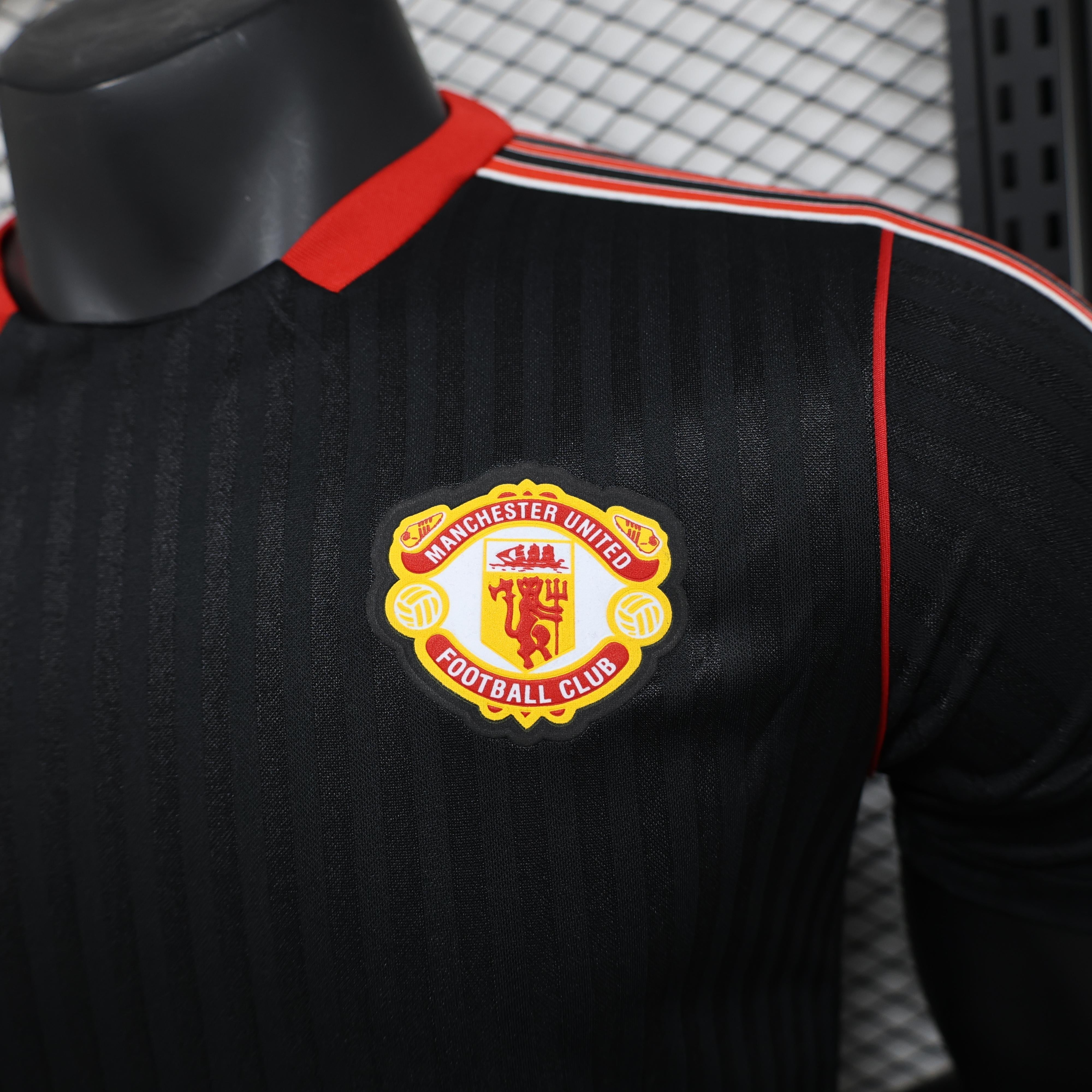 Manchester United 2025-2026 Away Kit