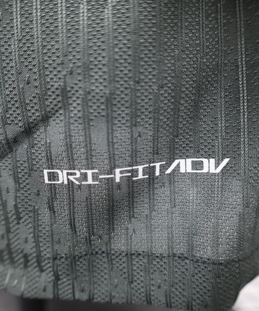 طقم ليفربول الاحتياطي لموسم 2024-2025 بأكمام طويلة