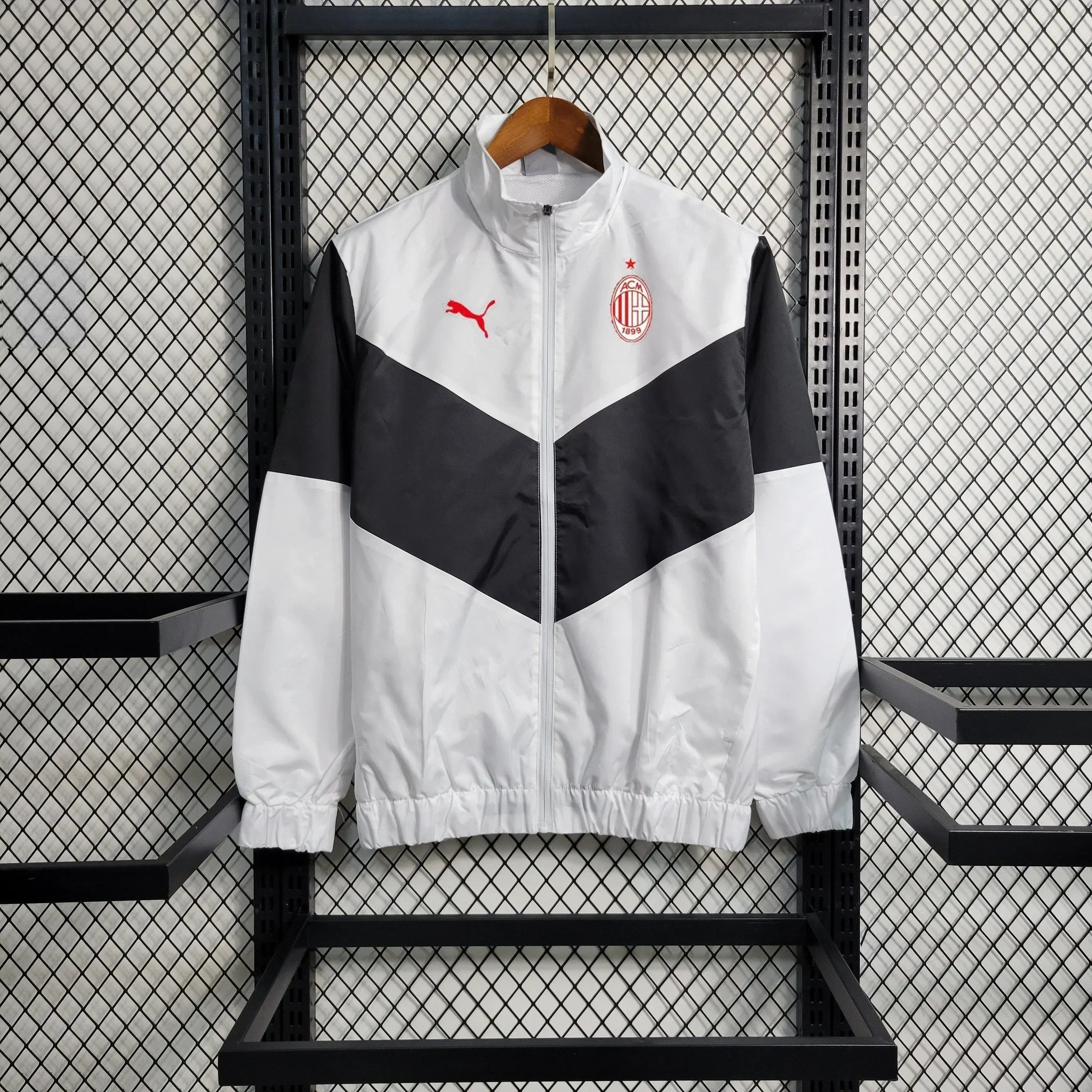 Milan Windjacke 23/24 - Weiß und Schwarz