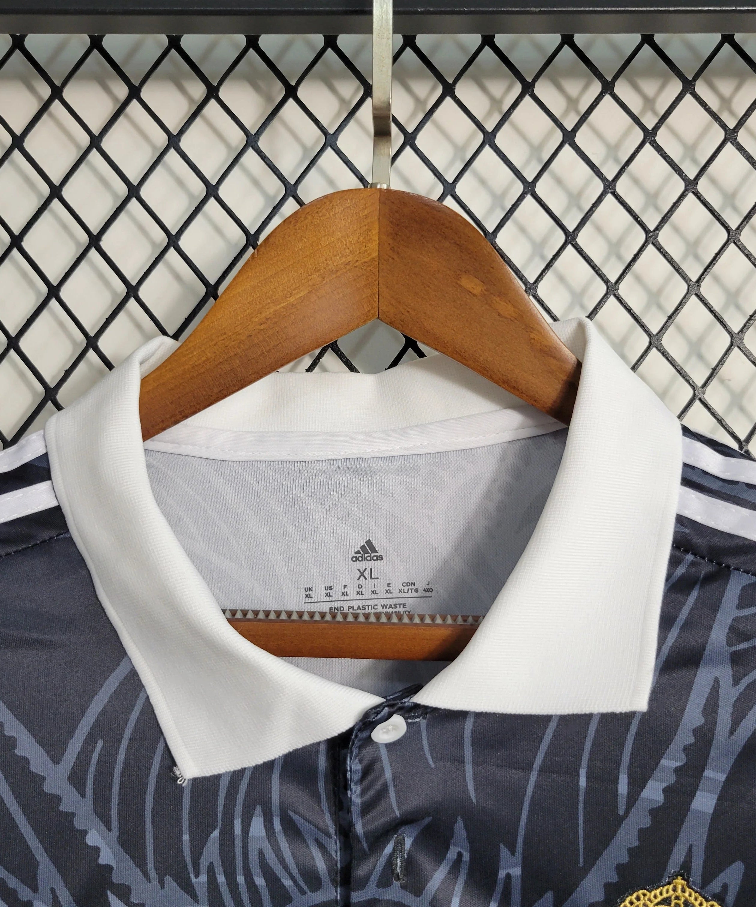 Real Madrid Jersey | Dragón Negro Special Kit | Malgane