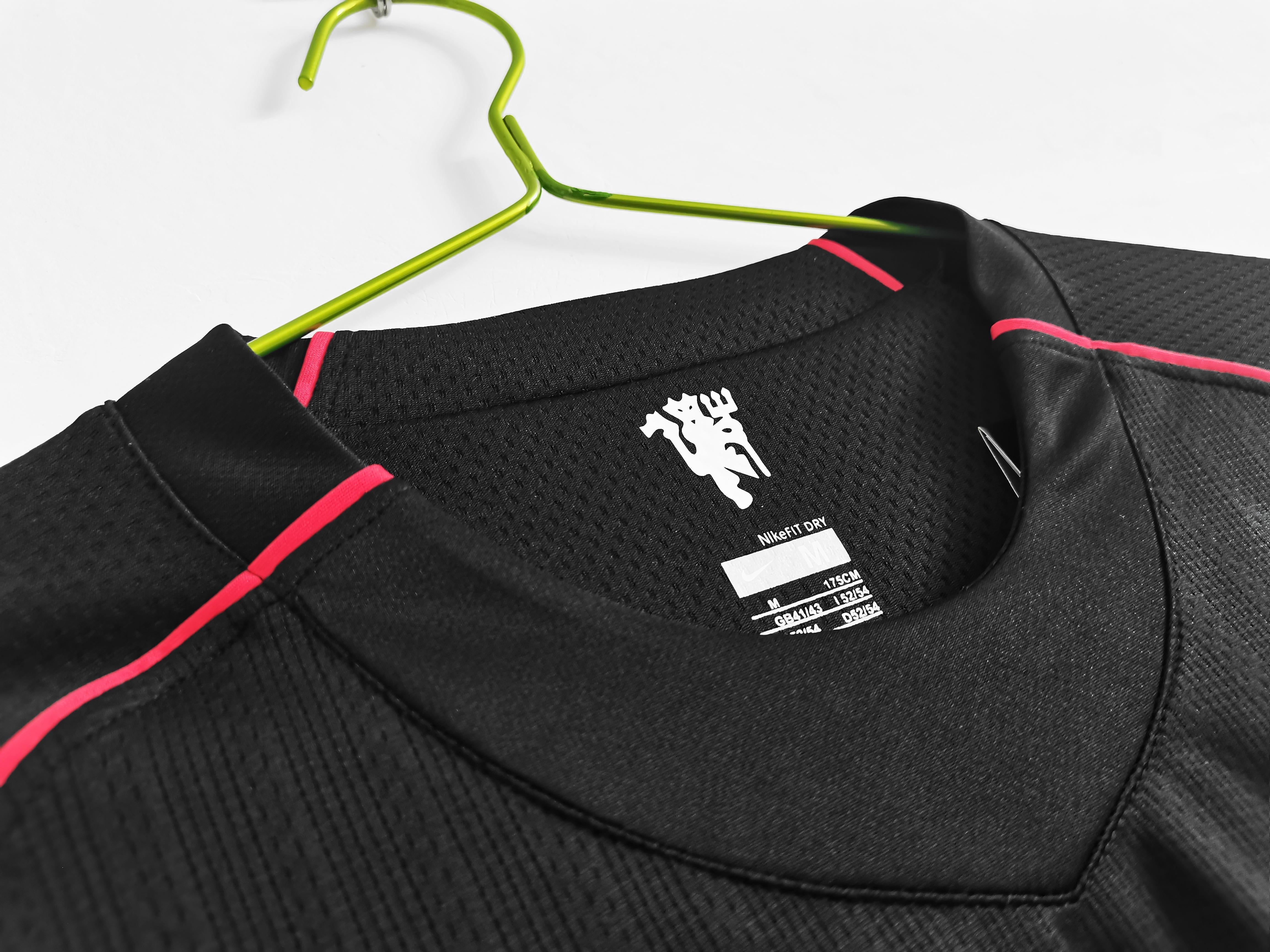 Manchester United 2007-2008 Auswärtstrikot mit langen Ärmeln