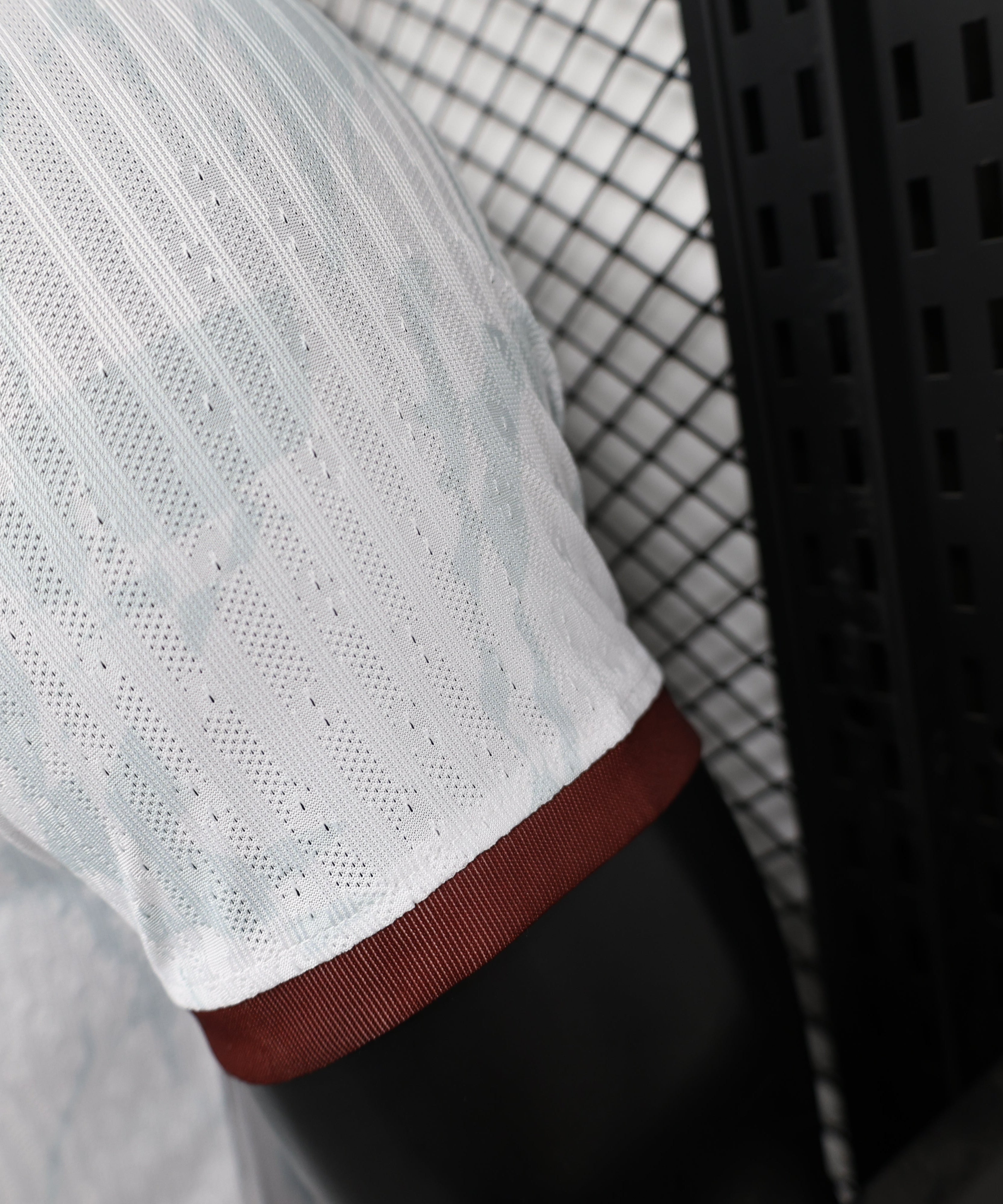 Liverpool "Dreifarbiger Blitz" Spezial-Kit