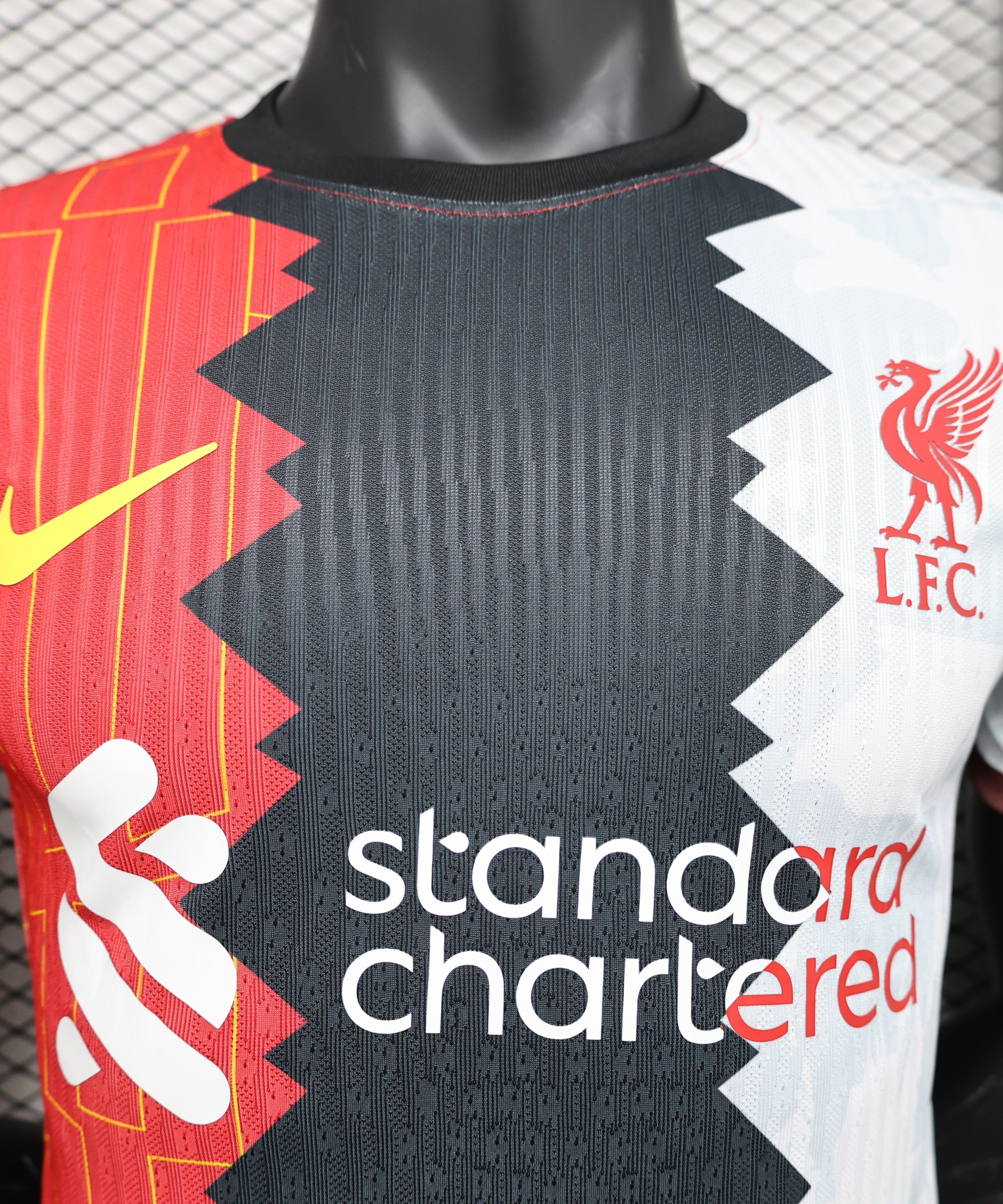 Liverpool "Dreifarbiger Blitz" Spezial-Kit