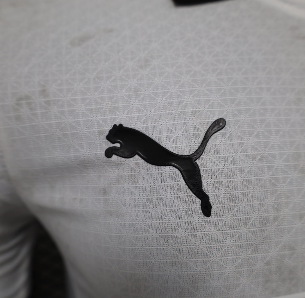 الطقم الثالث لنادي بوروسيا دورتموند لموسم 2024-2025