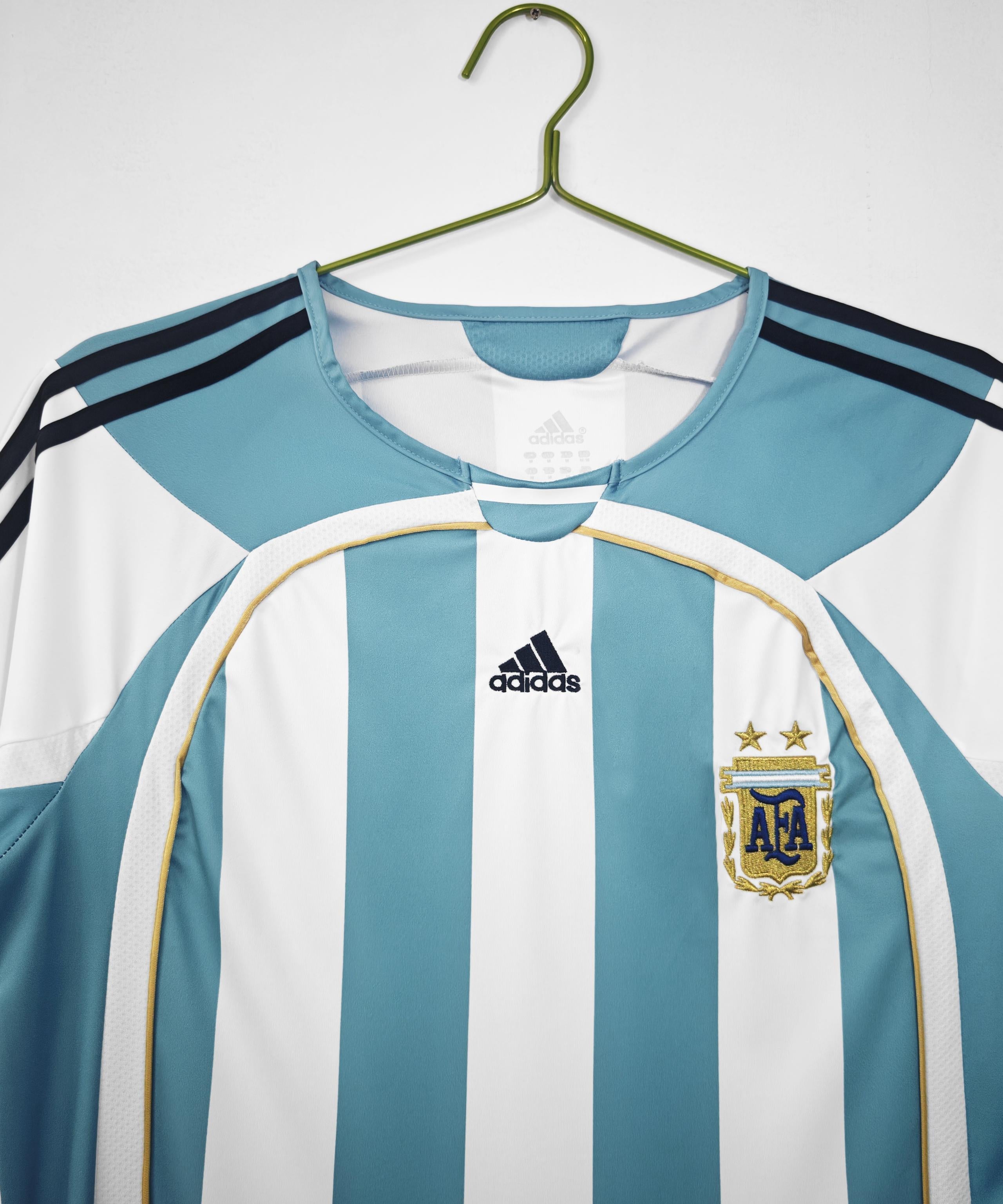 Equipación local Argentina 2006-2007