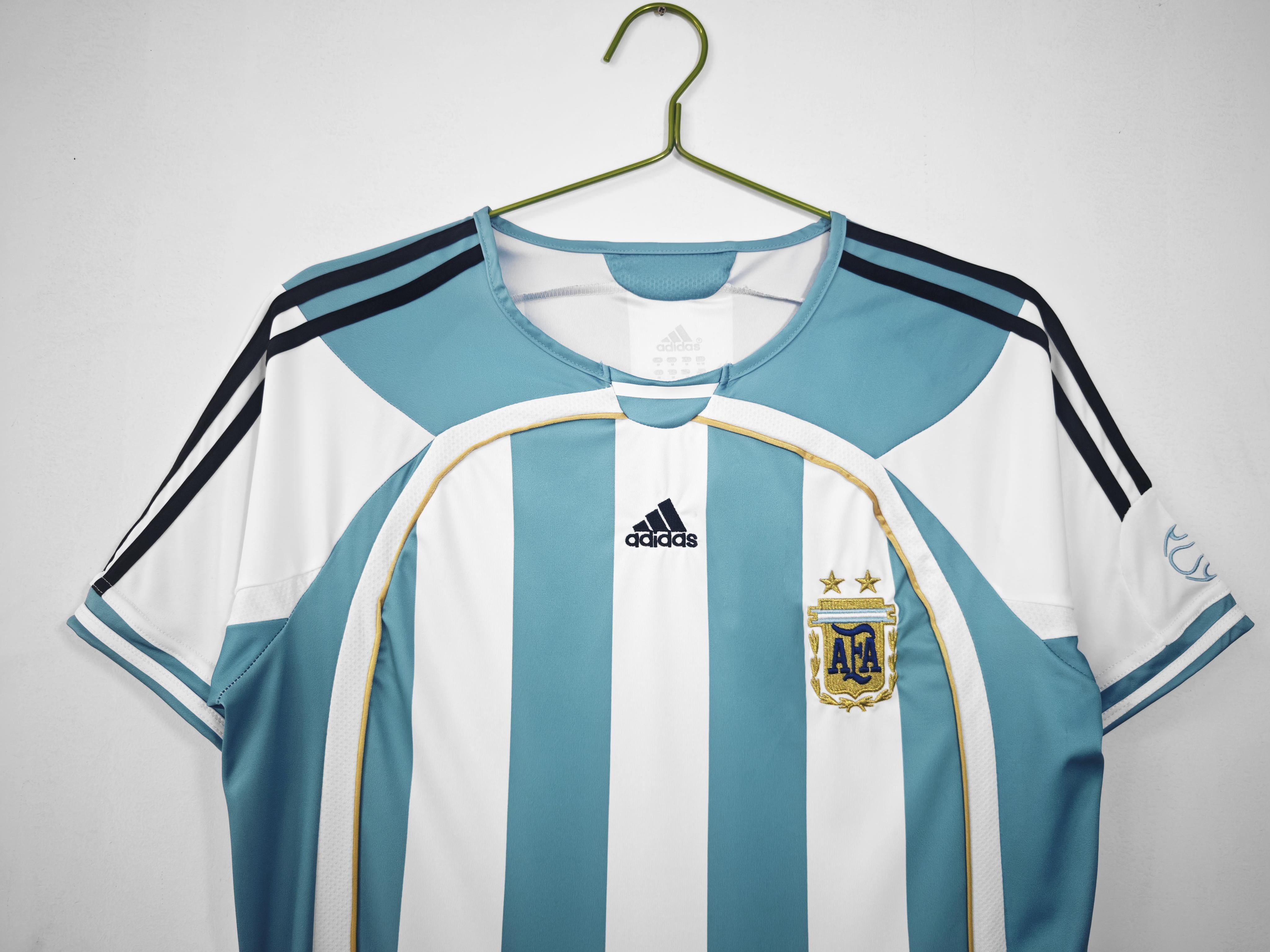 Equipación local Argentina 2006-2007