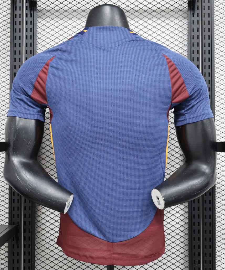 الطقم الثالث لنادي روما لموسم 2024-2025