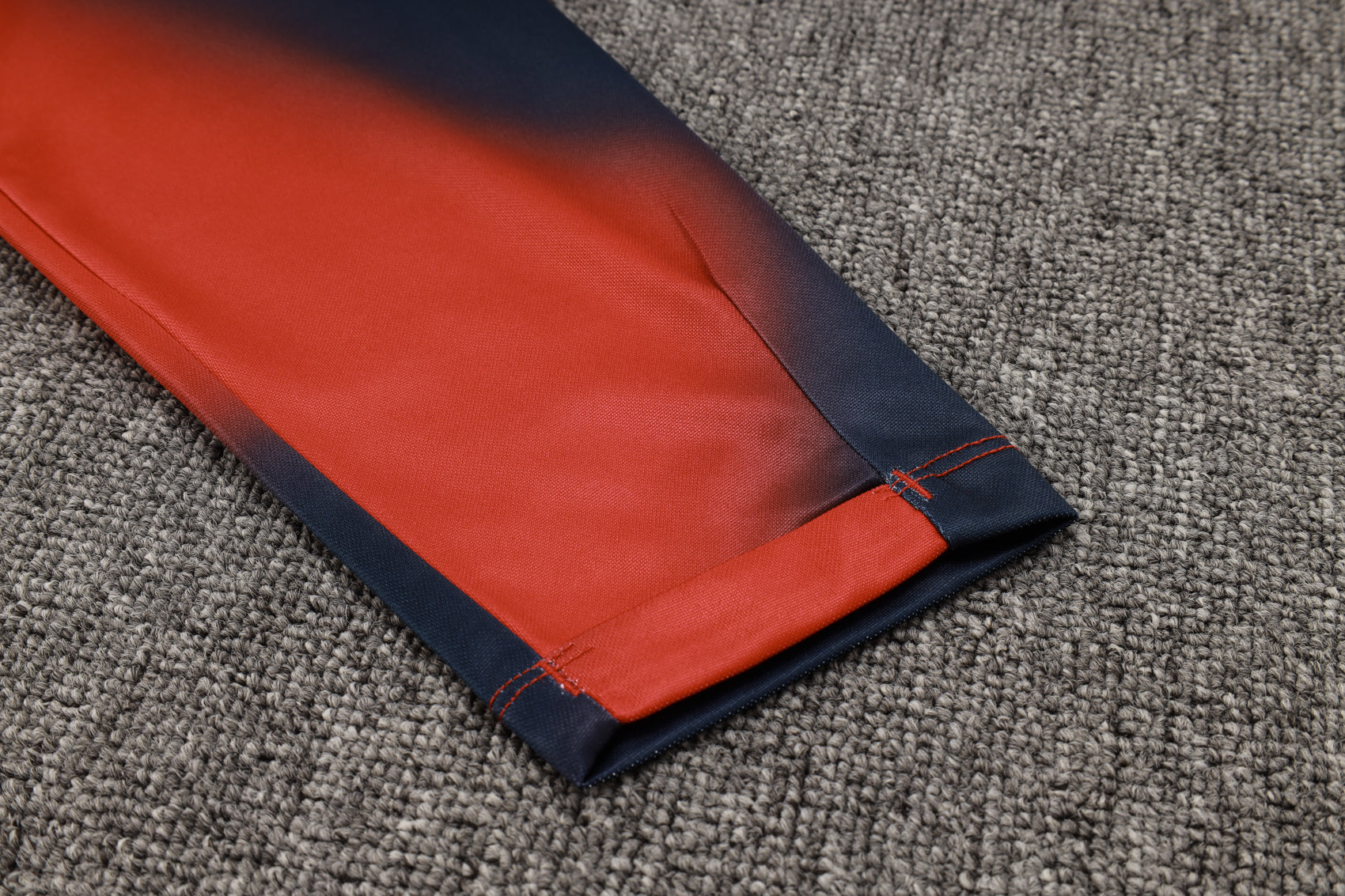 Paris-Saint-German Dunkelblauer und roter Trainingsanzug III