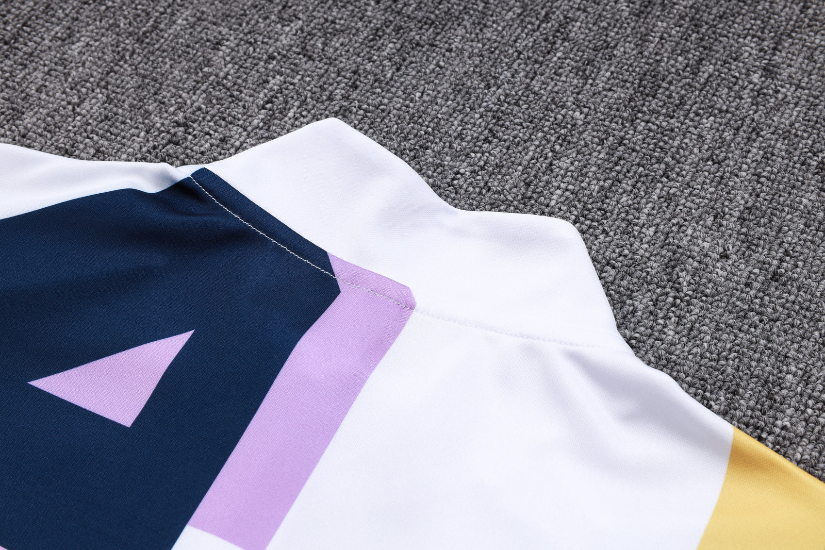 Real Madrid „Aurora Stride“ Trainingsanzug