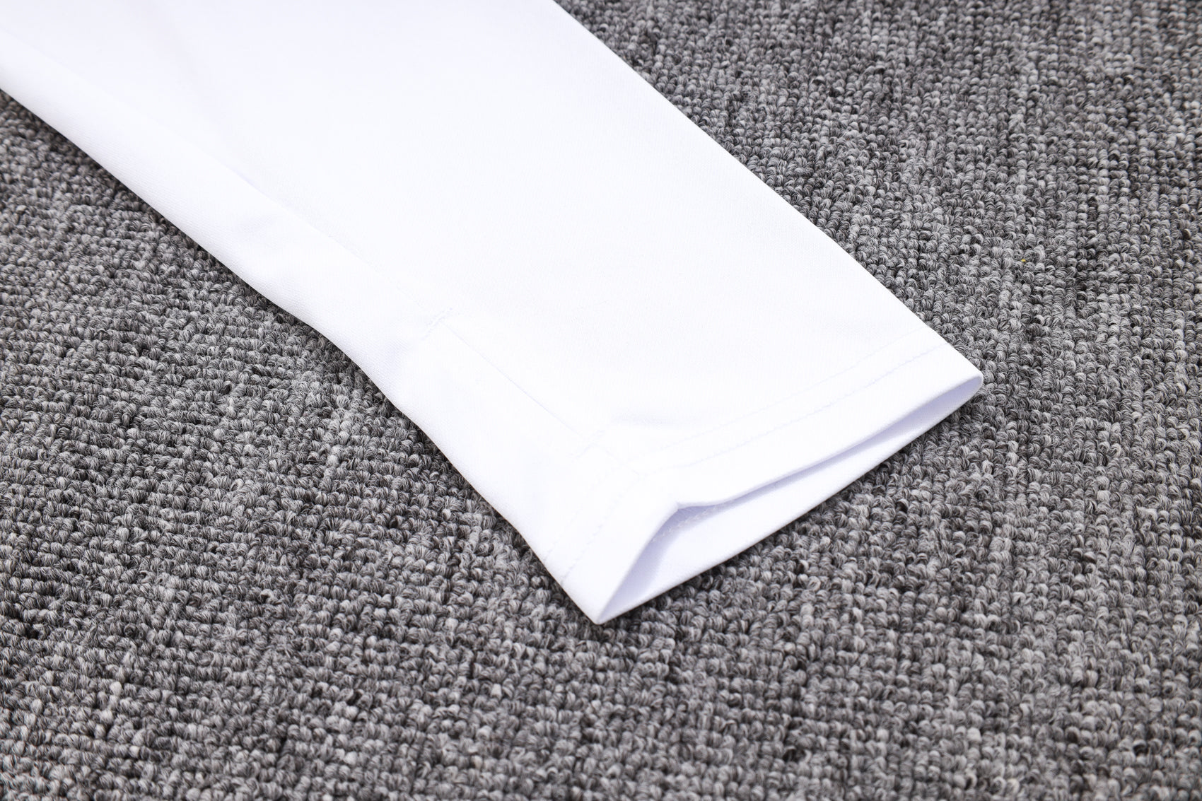 Manchester United Schwarzer und weißer Trainingsanzug