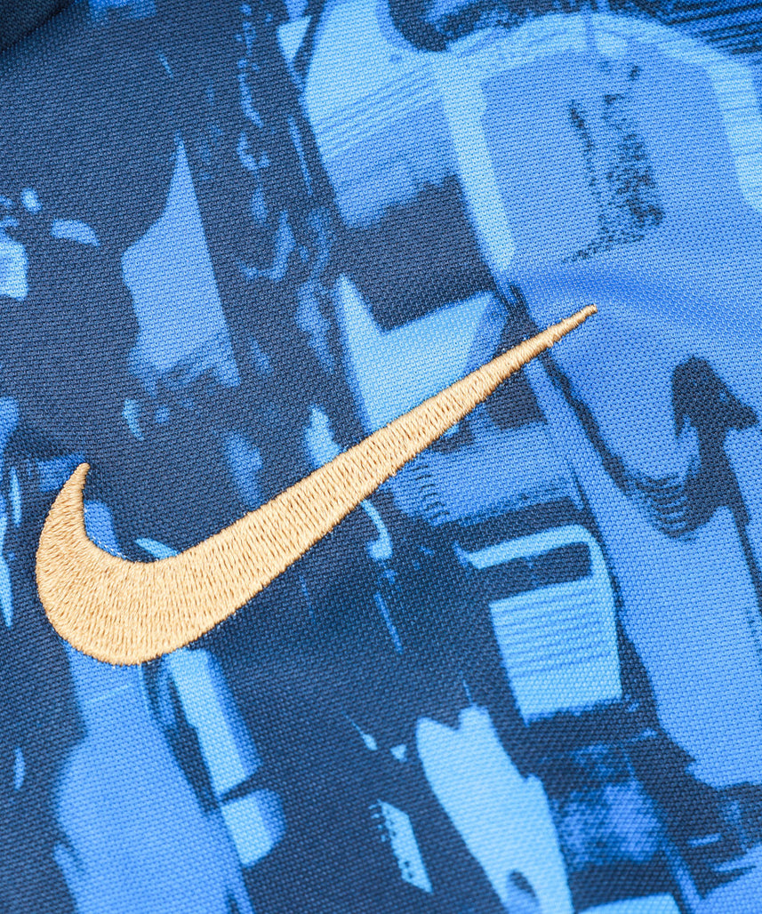 طقم رياضي تشيلسي "بلو ماتريكس"