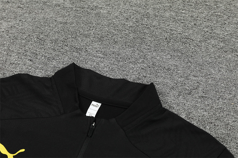 بدلة رياضية سوداء من بوروسيا دورتموند