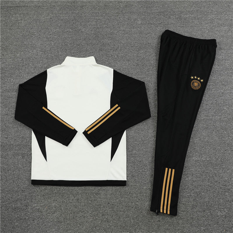 Chándal Negro y Beige Alemania