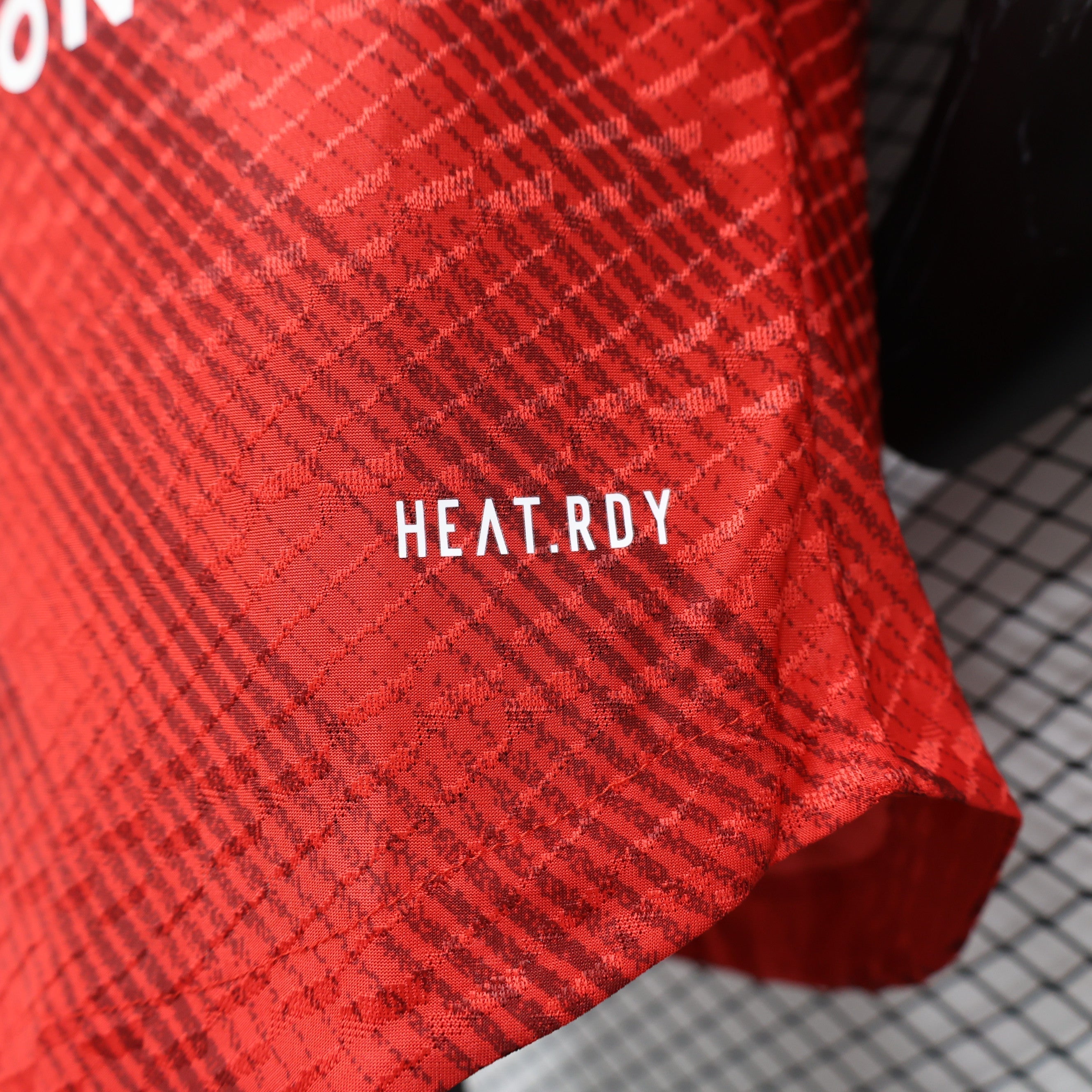 طقم نادي روما الأساسي لموسم 2024-2025