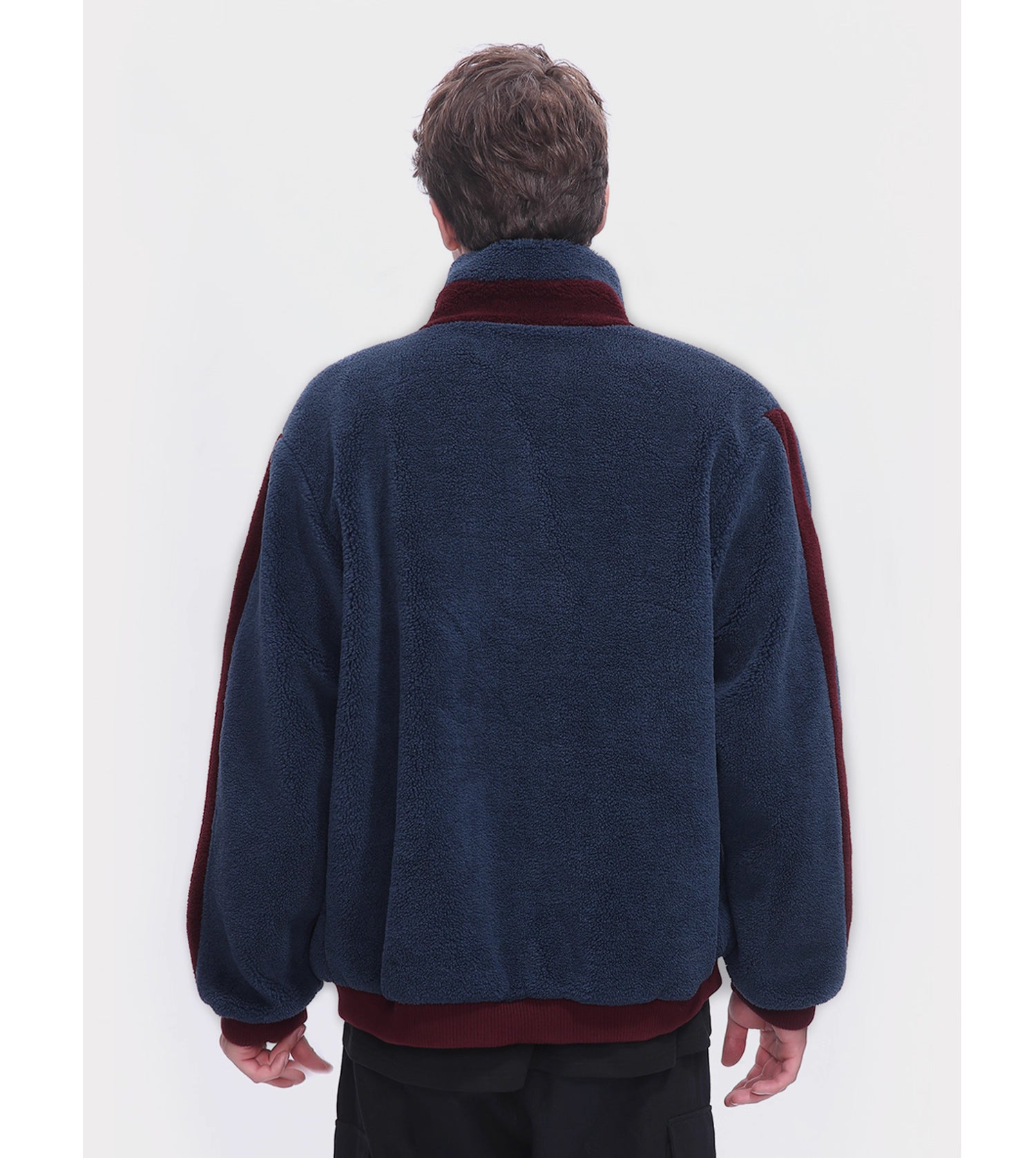 جاكيت صوف من نادي برشلونة