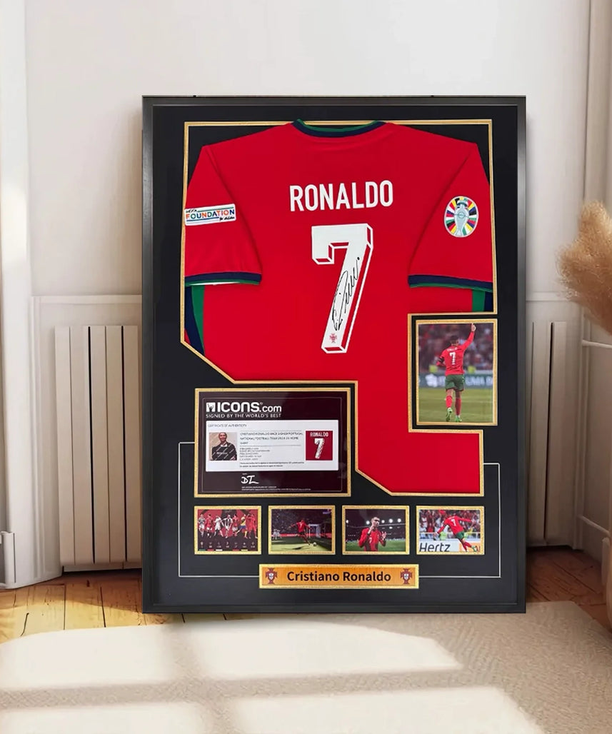 Cristiano Ronaldo Portugal Signiertes Gerahmtes Trikot