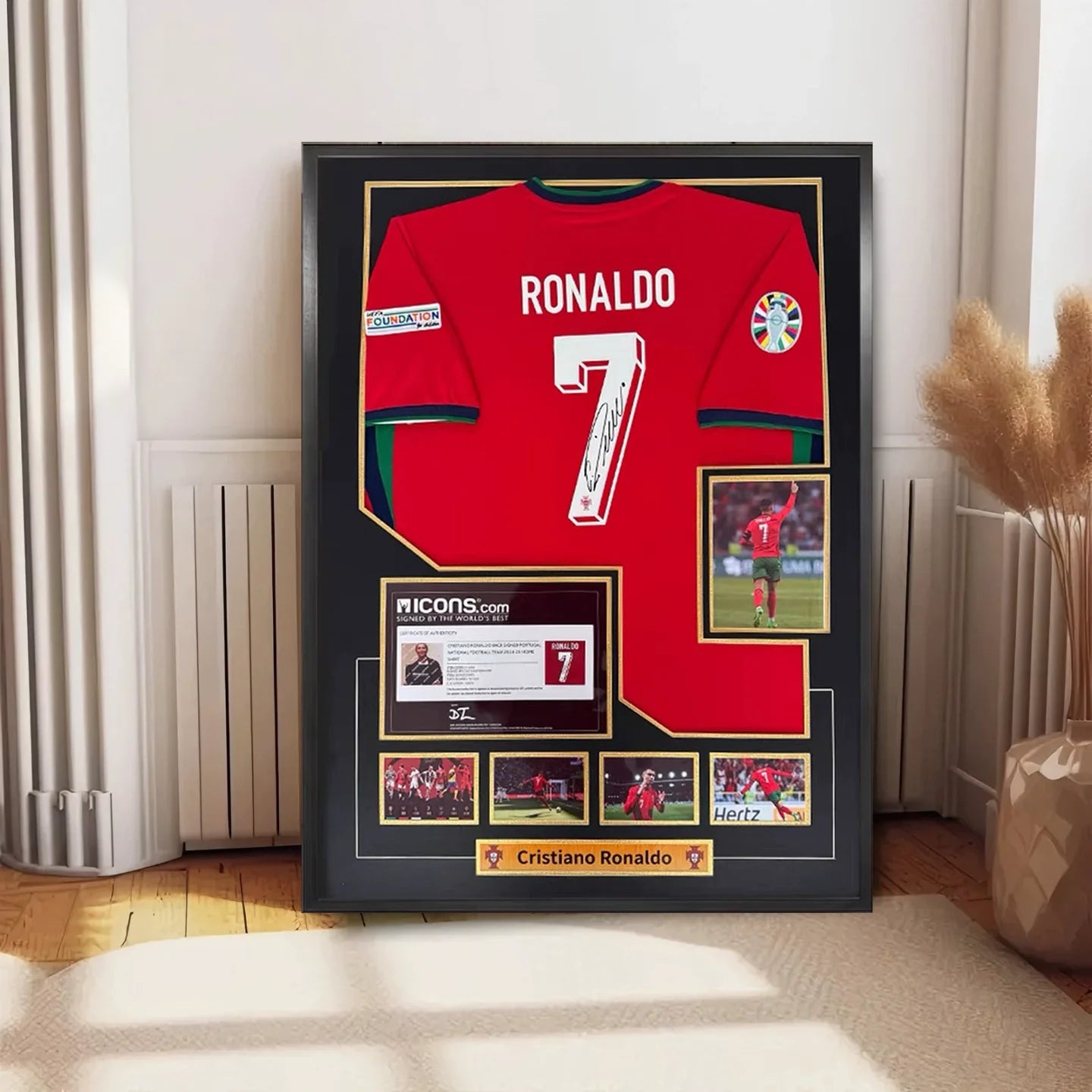 Cristiano Ronaldo Portugal Signiertes Gerahmtes Trikot