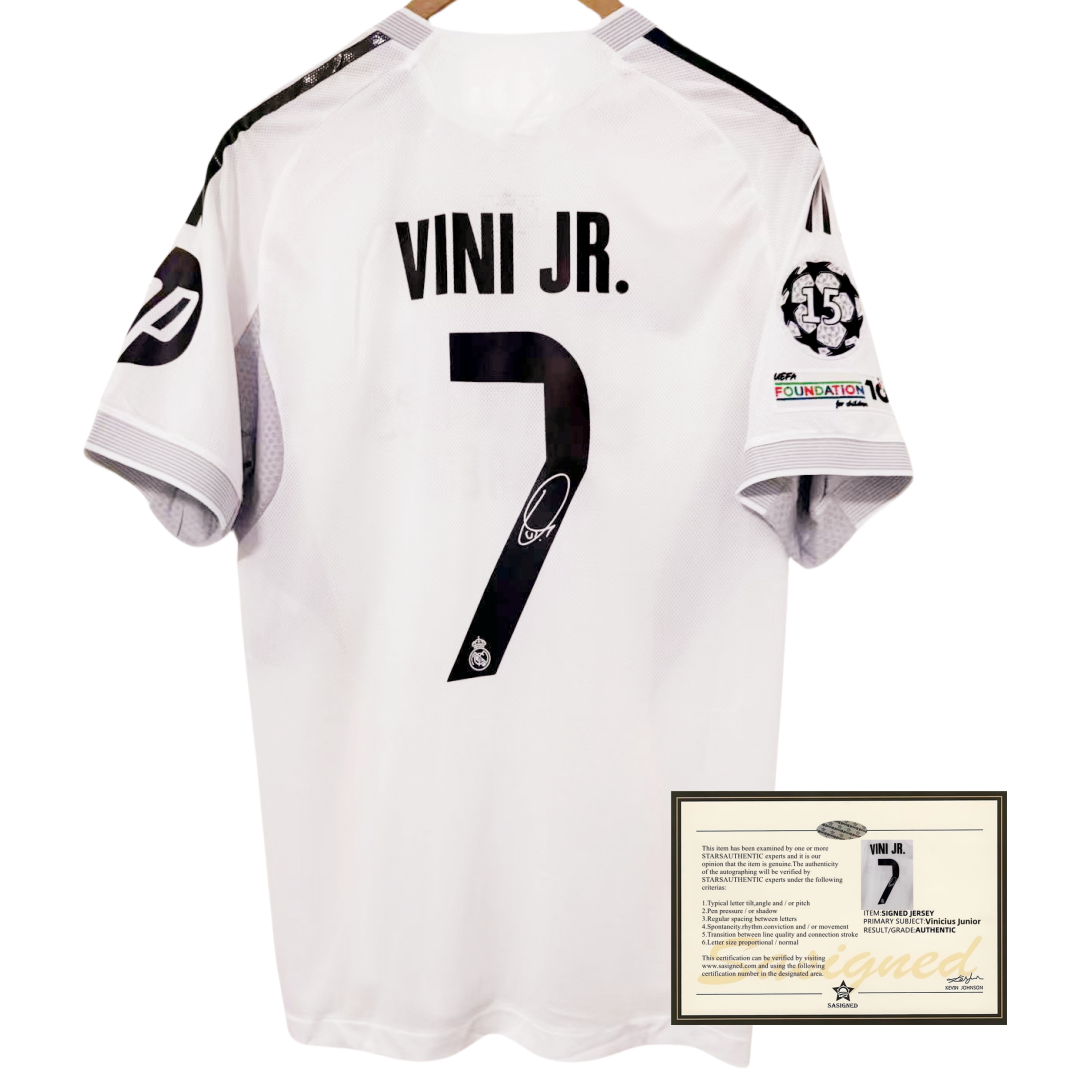 Vinicius Real Madrid 25-26 Signed Jersey