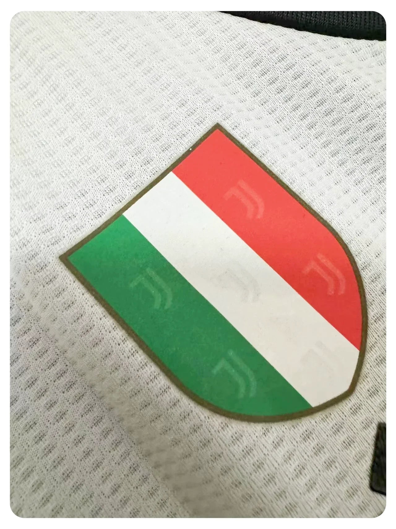 قميص رونالدو الموقع مع يوفنتوس لموسم 19-20