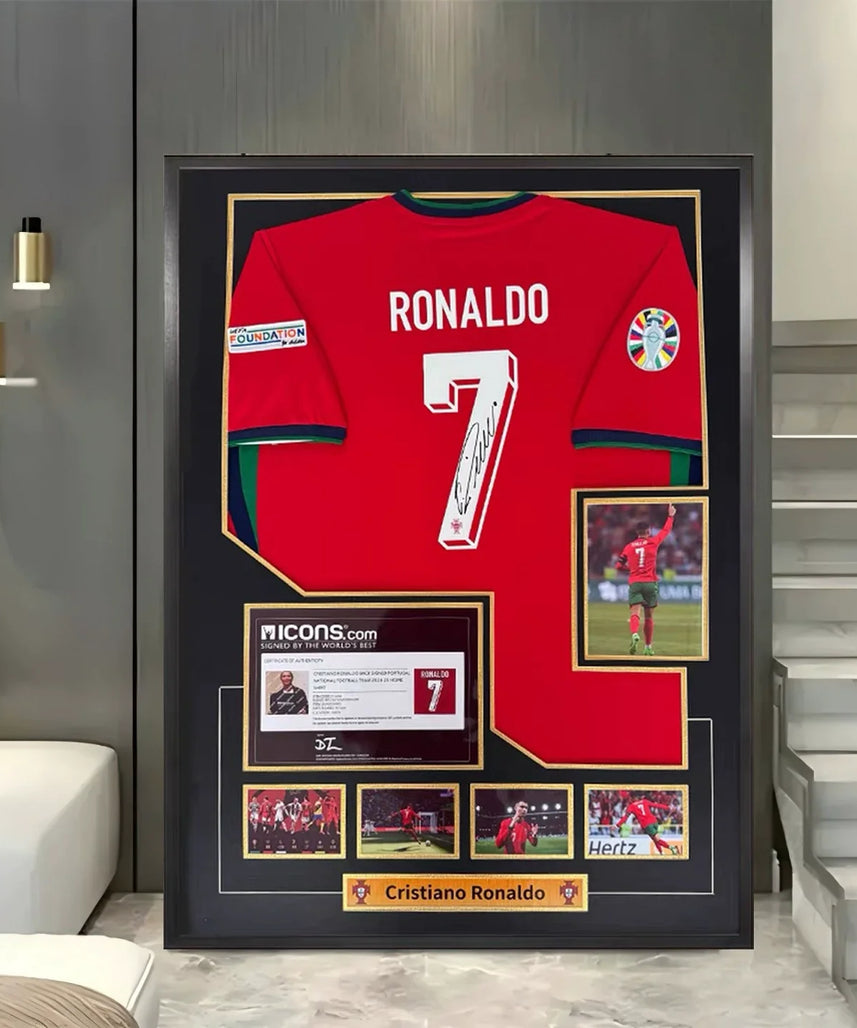 Cristiano Ronaldo Portugal Signiertes Gerahmtes Trikot