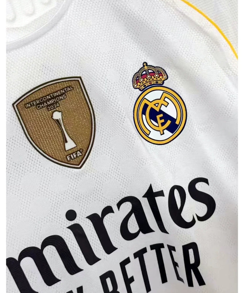 Vinicius Real Madrid 25-26 Signed Jersey