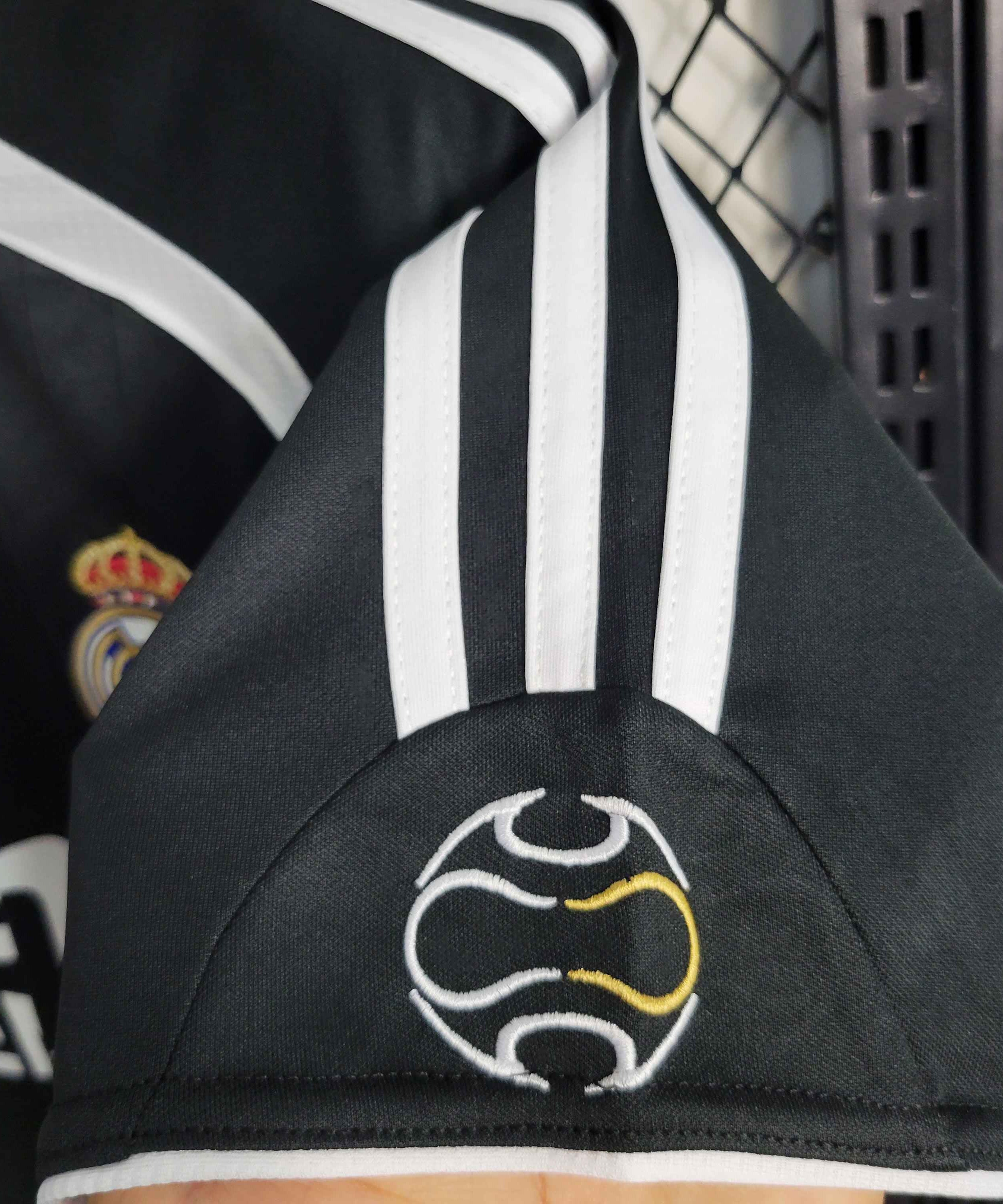 Real Madrid 06-07  Black Retro