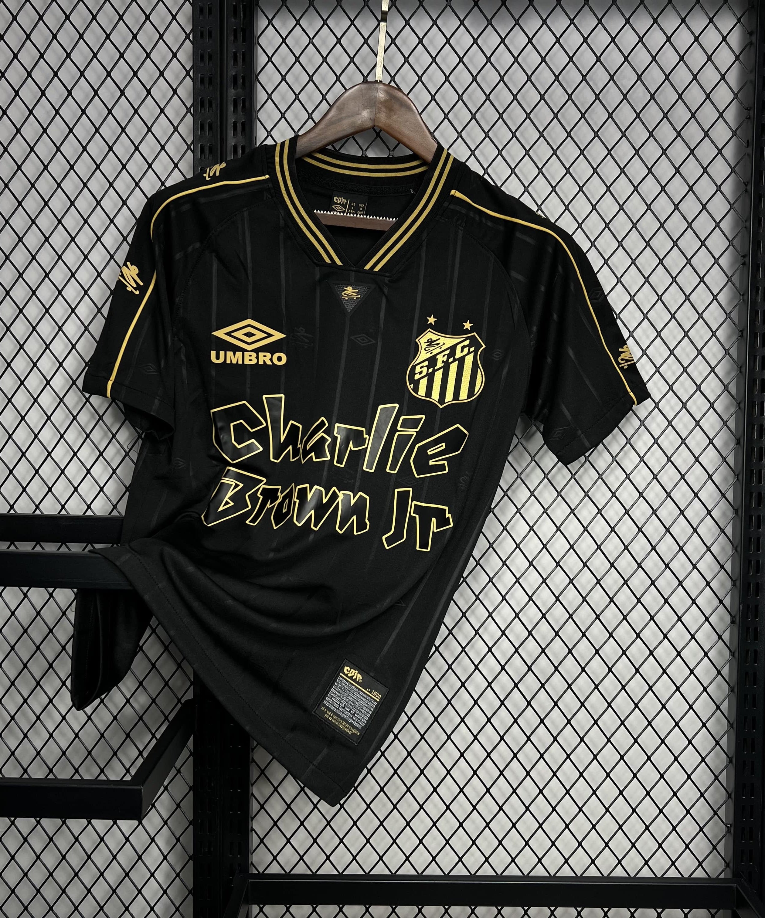 Santos "Charlie Brown" Sonderedition