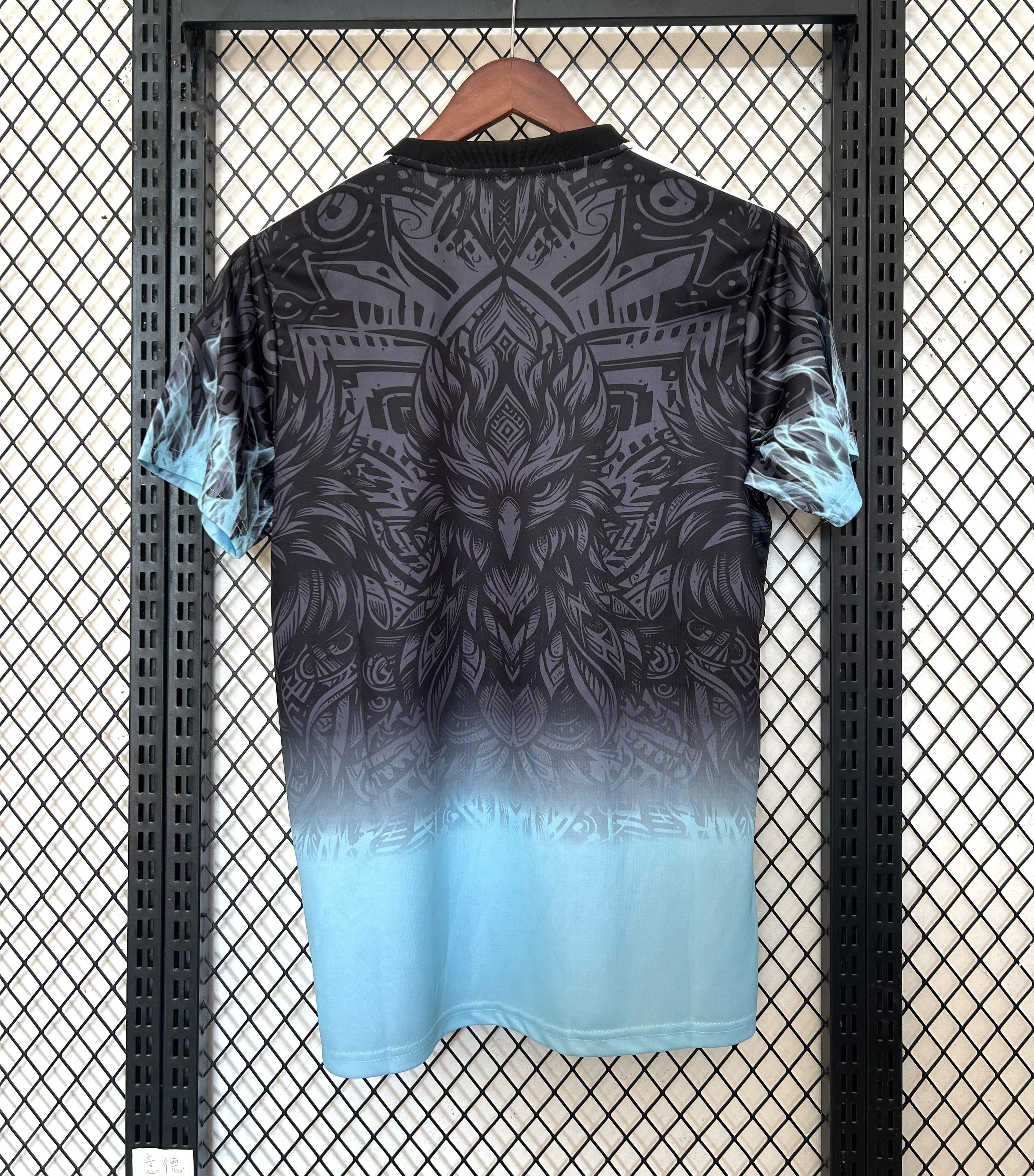 طقم ليفربول الخاص "أبيسال دريك"