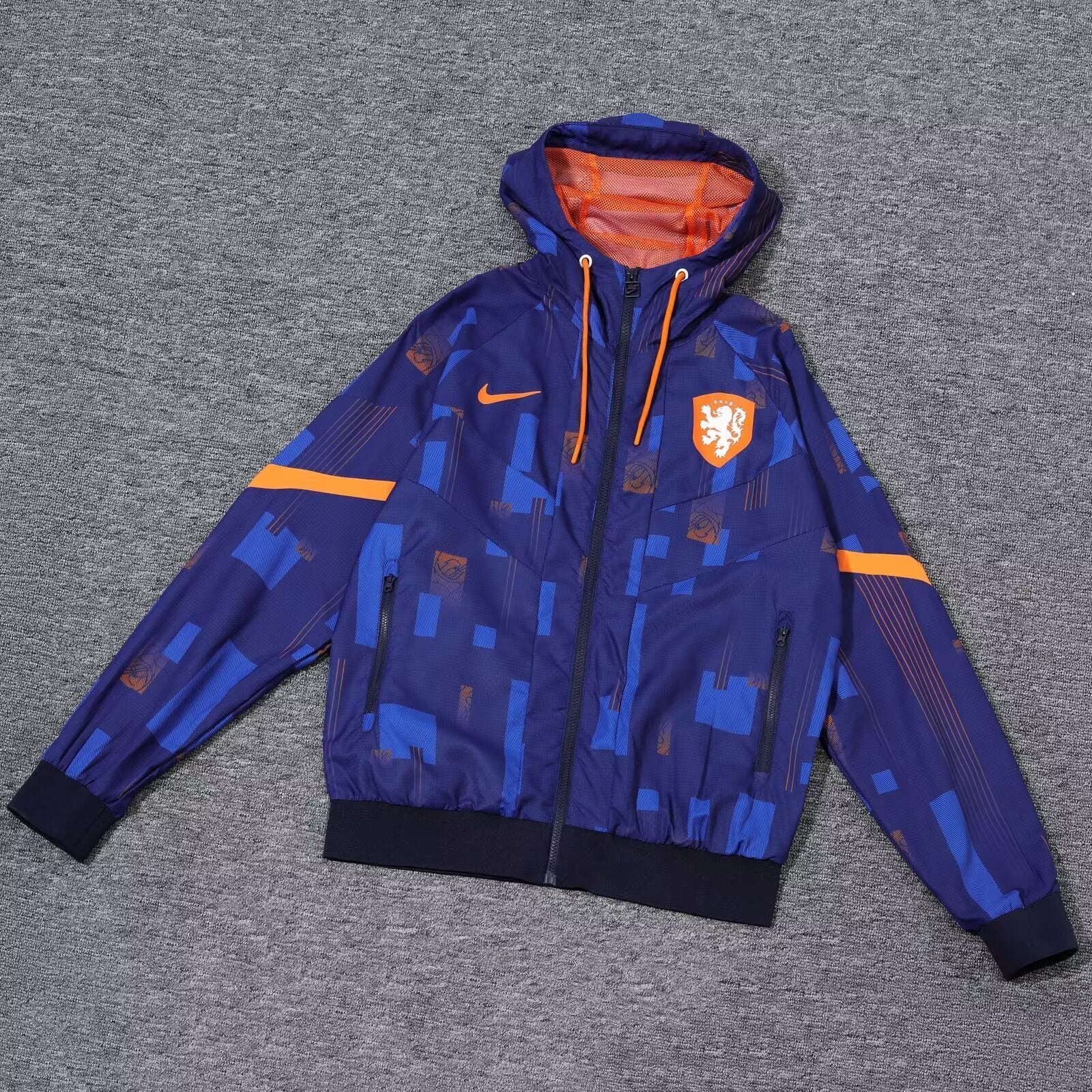 Niederlande blauer Windbreaker